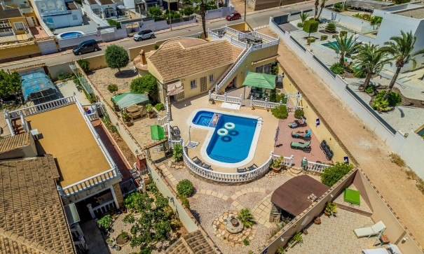 Vrijstaande Villa - Herverkoop - Torrevieja - La Siesta