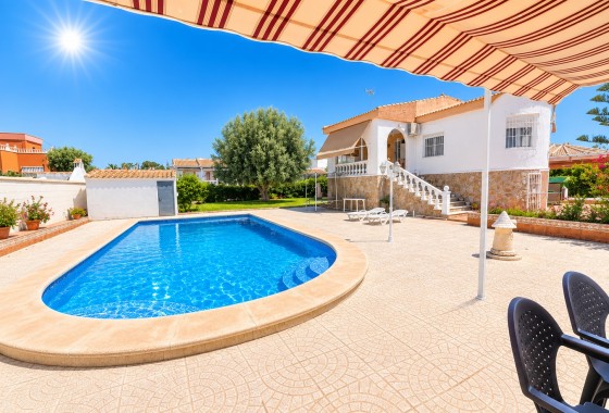 Vrijstaande Villa - Herverkoop - Torrevieja -
                La Siesta
