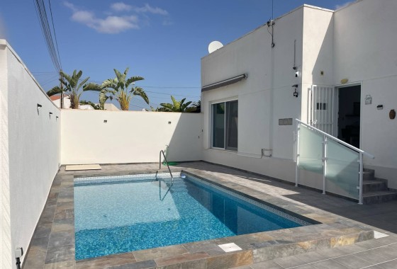 Vrijstaande Villa - Herverkoop - Torrevieja - San Luis