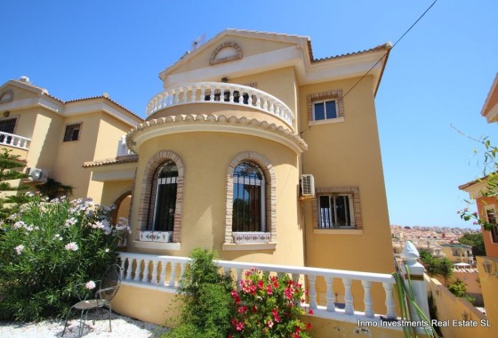 Vrijstaande Villa - Herverkoop - Villamartín - Villacosta