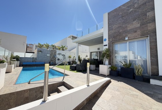 Vrijstaande Villa - Herverkoop - Villamartín - Villamartín