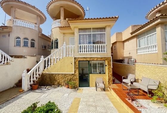 Vrijstaande Villa - Herverkoop - Villamartín -
                Villamartín