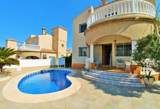 Vrijstaande Villa - Herverkoop - Villamartín - Villamartín