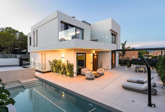 Vrijstaande Villa - NIEUWBOUW -
        Benidorm - ON174