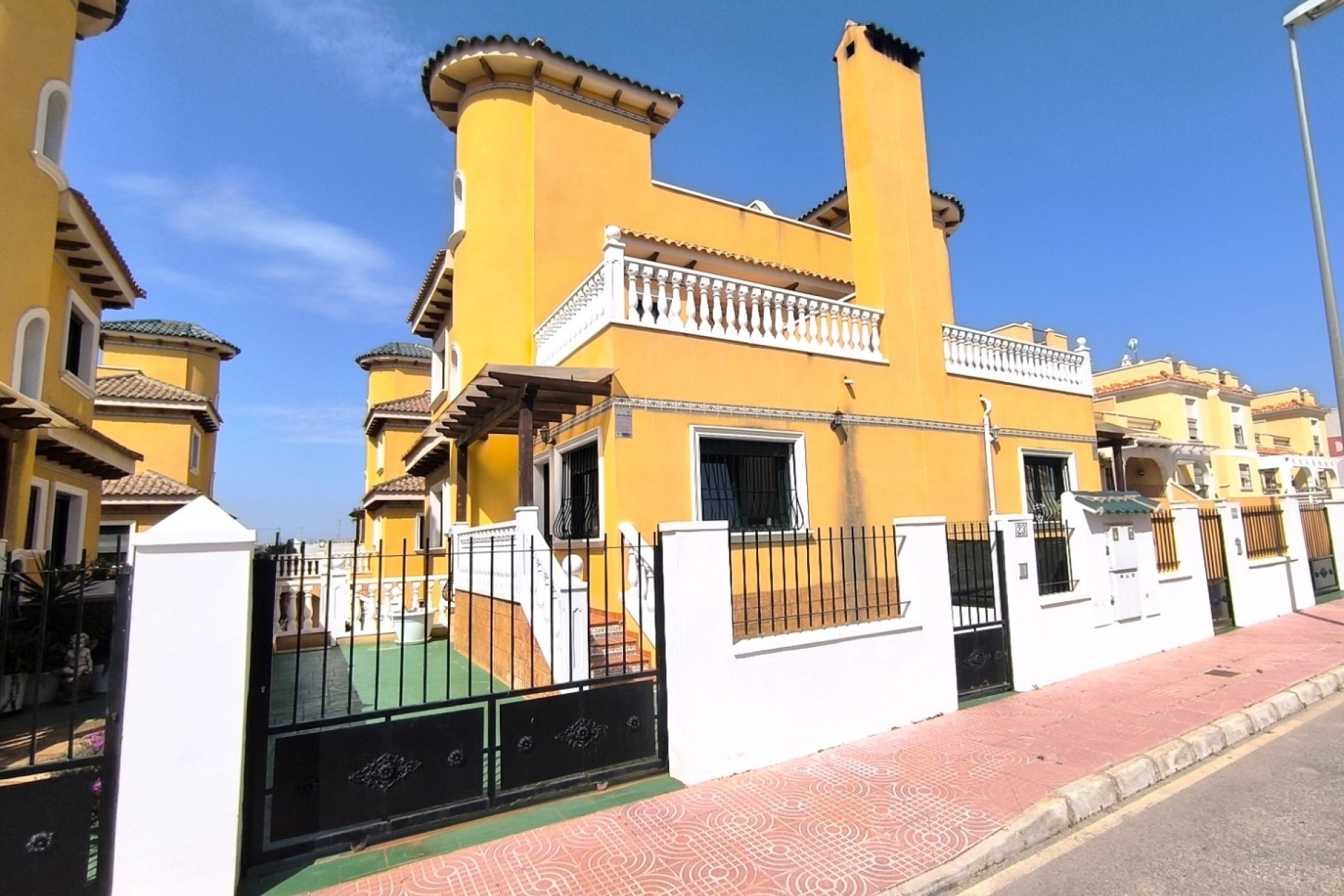Wiederverkauf - Doppelhaushälfte -
Ciudad Quesada - Rojales - Ciudad Quesada