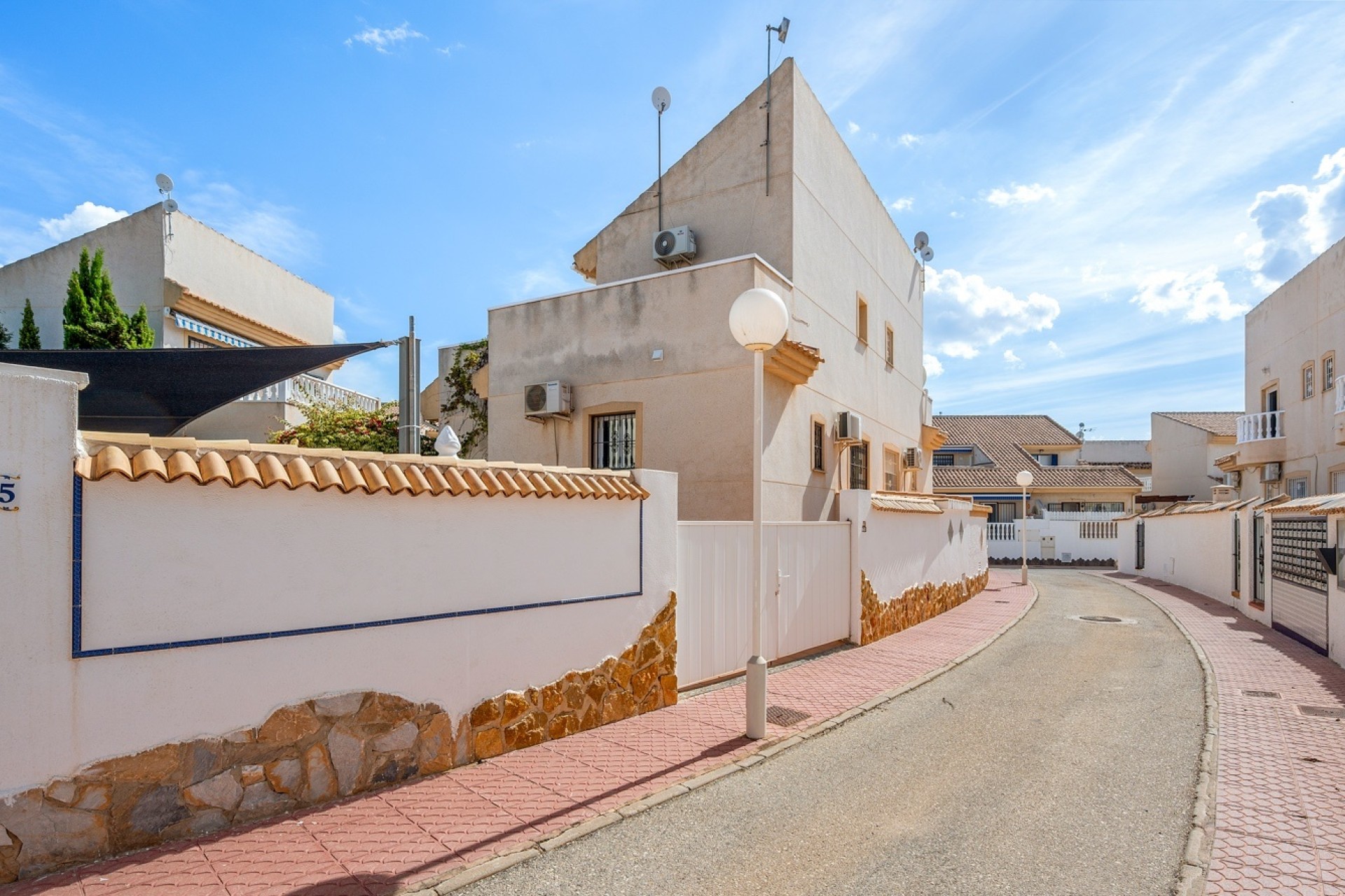 Wiederverkauf - Doppelhaushälfte -
Ciudad Quesada - Rojales - Ciudad Quesada