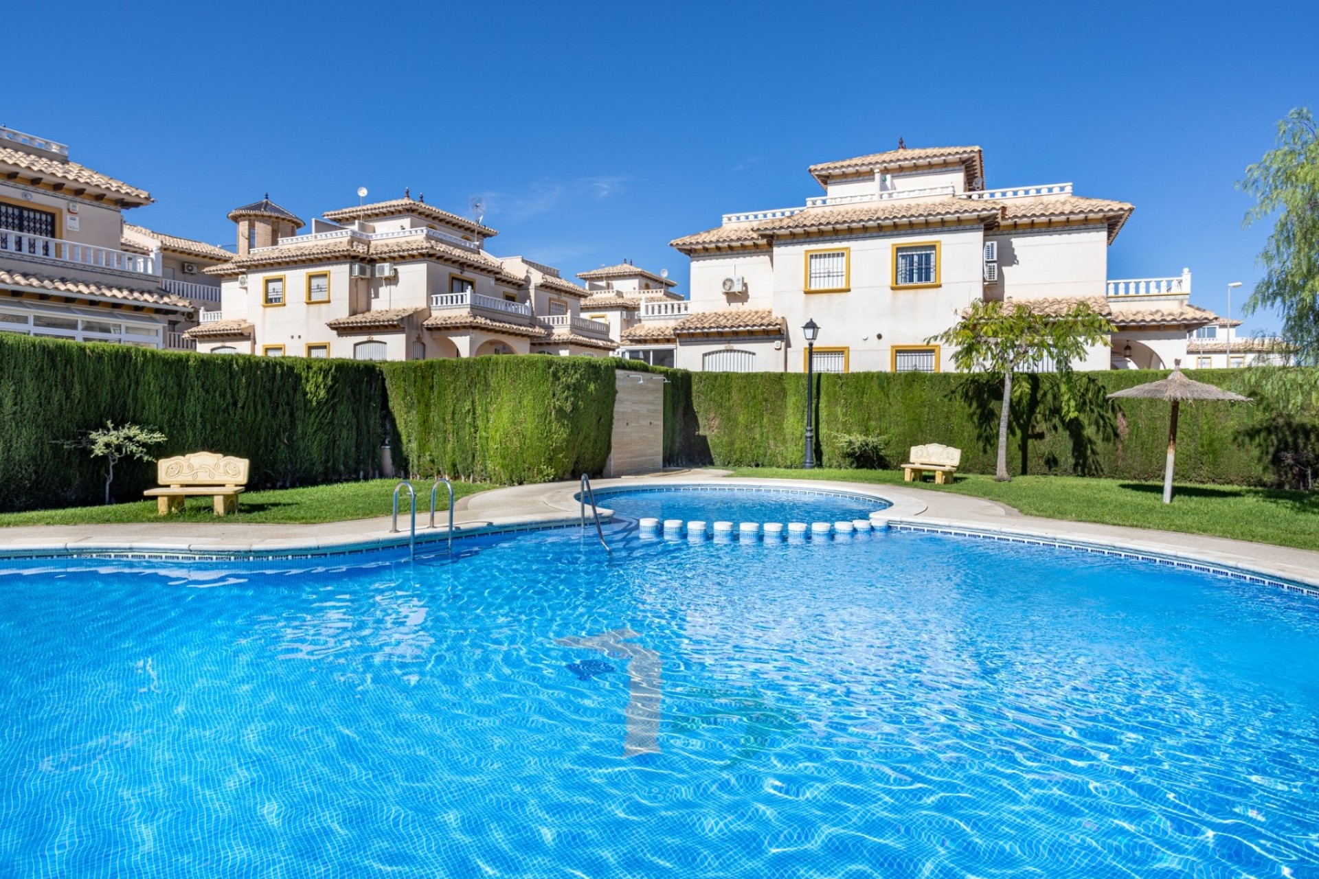 Wiederverkauf - Doppelhaushälfte -
Lomas de Cabo Roig - Playa Golf