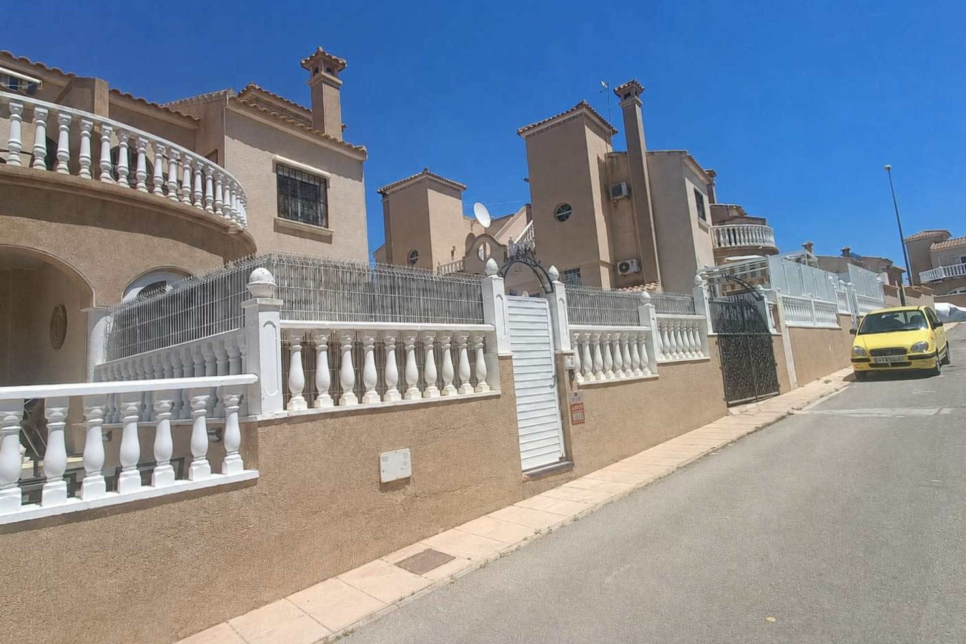 Wiederverkauf - Doppelhaushälfte -
Orihuela Costa - El Galan