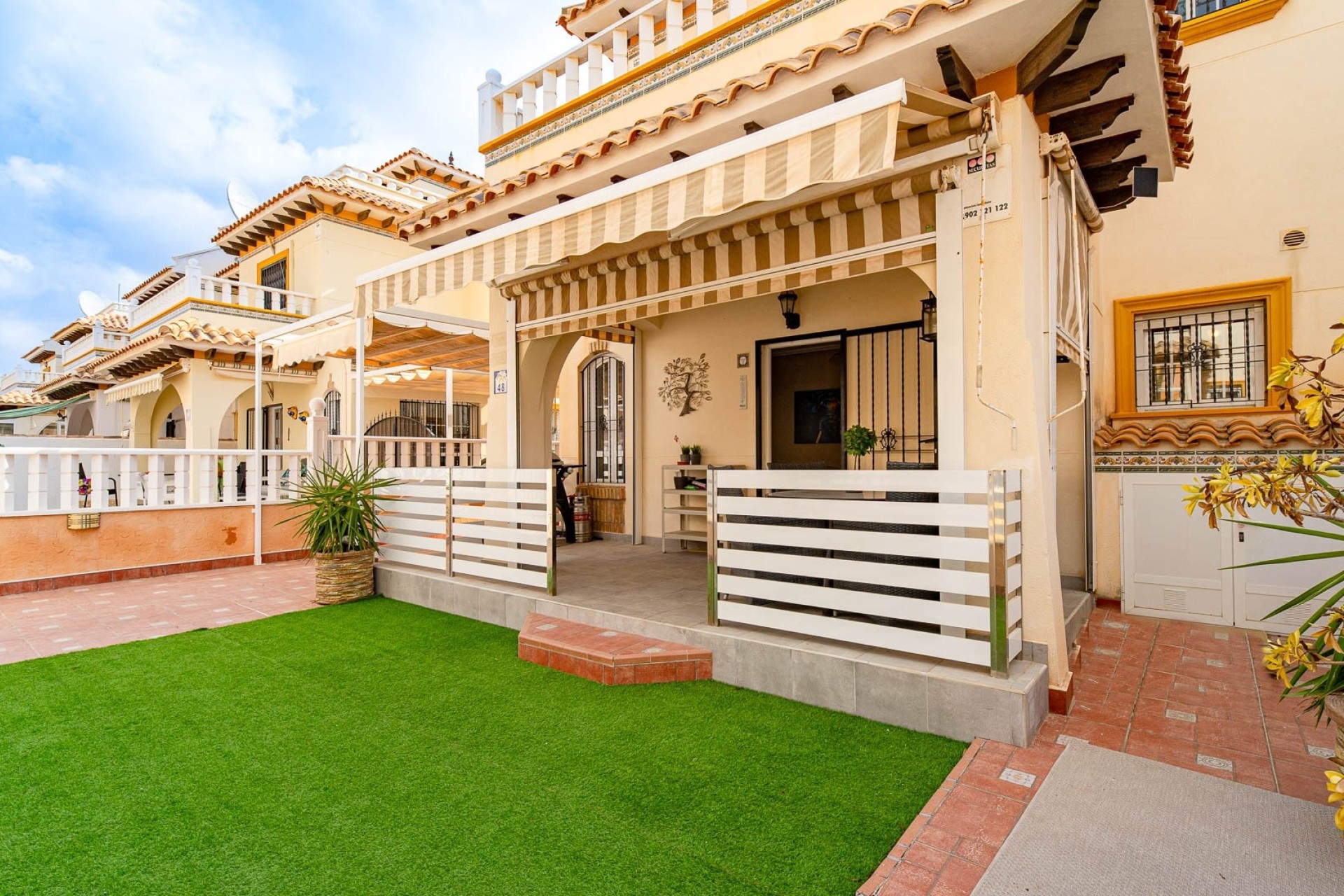 Wiederverkauf - Doppelhaushälfte -
Orihuela Costa - Lomas de Cabo Roig