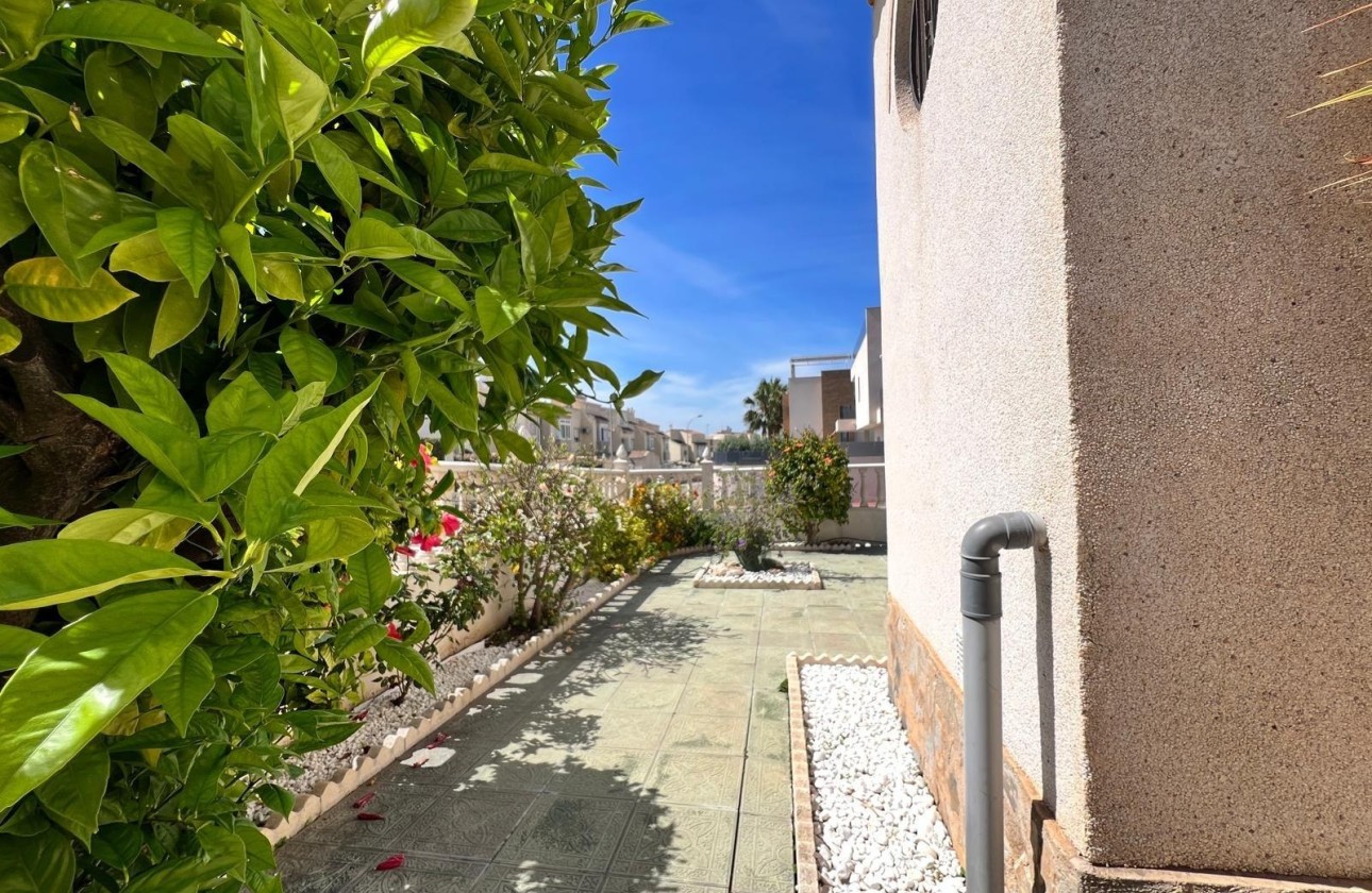 Wiederverkauf - Doppelhaushälfte -
Torrevieja - Torre la mata
