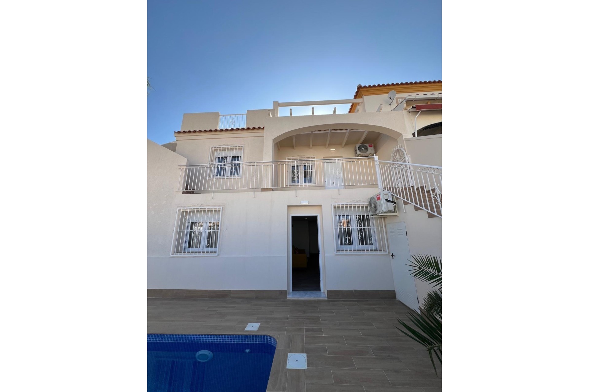Wiederverkauf - Doppelhaushälfte -
Torrevieja - Torreblanca