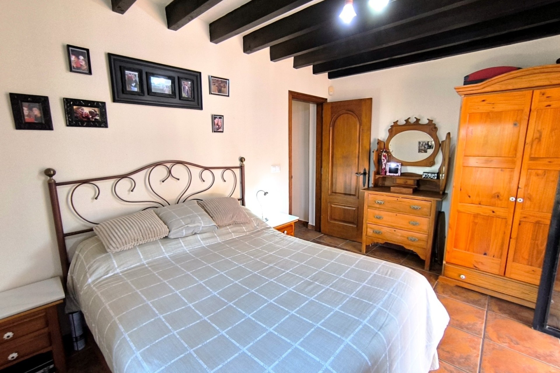 Wiederverkauf - Finca / Landhaus -
Albatera