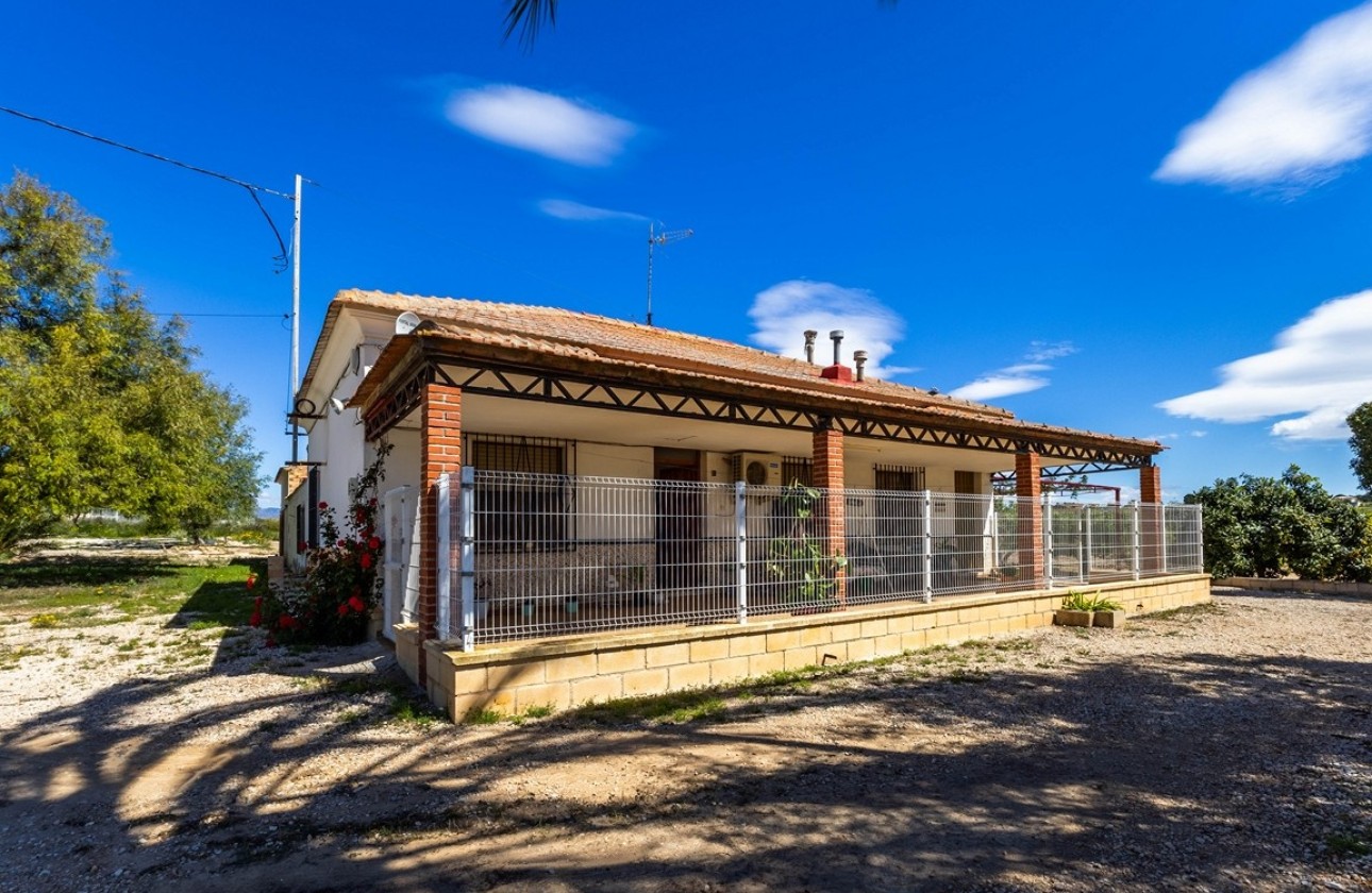 Wiederverkauf - Finca / Landhaus -
Fortuna