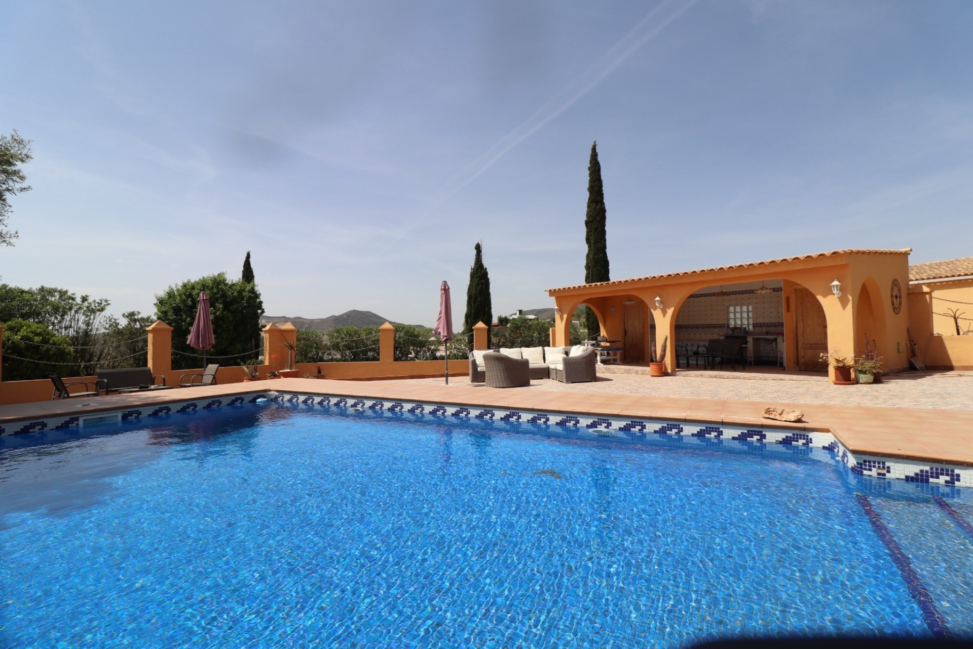 Wiederverkauf - Finca / Landhaus -
Hondón de las Nieves - La Canalosa