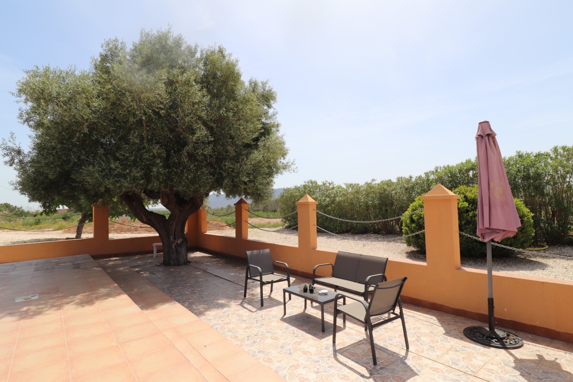 Wiederverkauf - Finca / Landhaus -
Hondón de las Nieves - La Canalosa