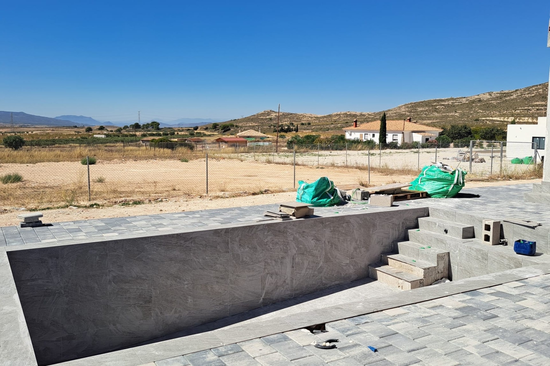 Wiederverkauf - Finca / Landhaus -
JUMILLA