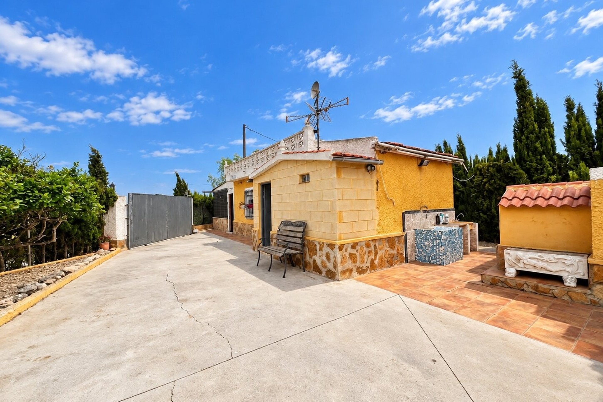 Wiederverkauf - Finca / Landhaus -
La Marina - La Marina - Country