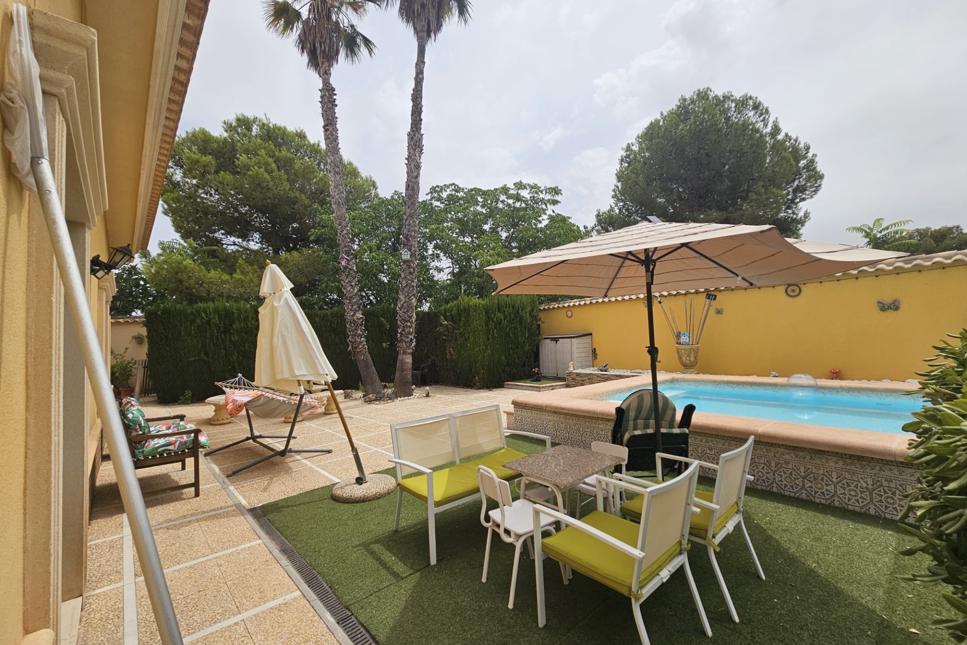 Wiederverkauf - Finca / Landhaus -
Monóvar