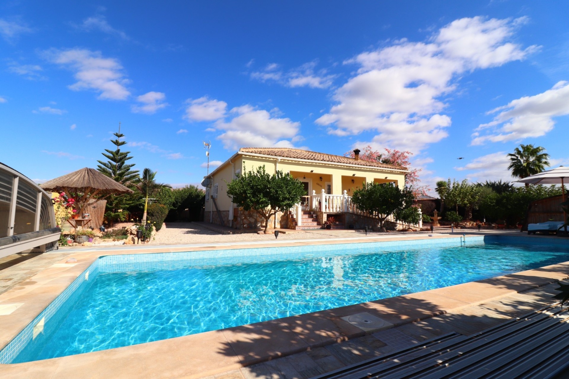 Wiederverkauf - Finca / Landhaus -
Orihuela - La Campaneta