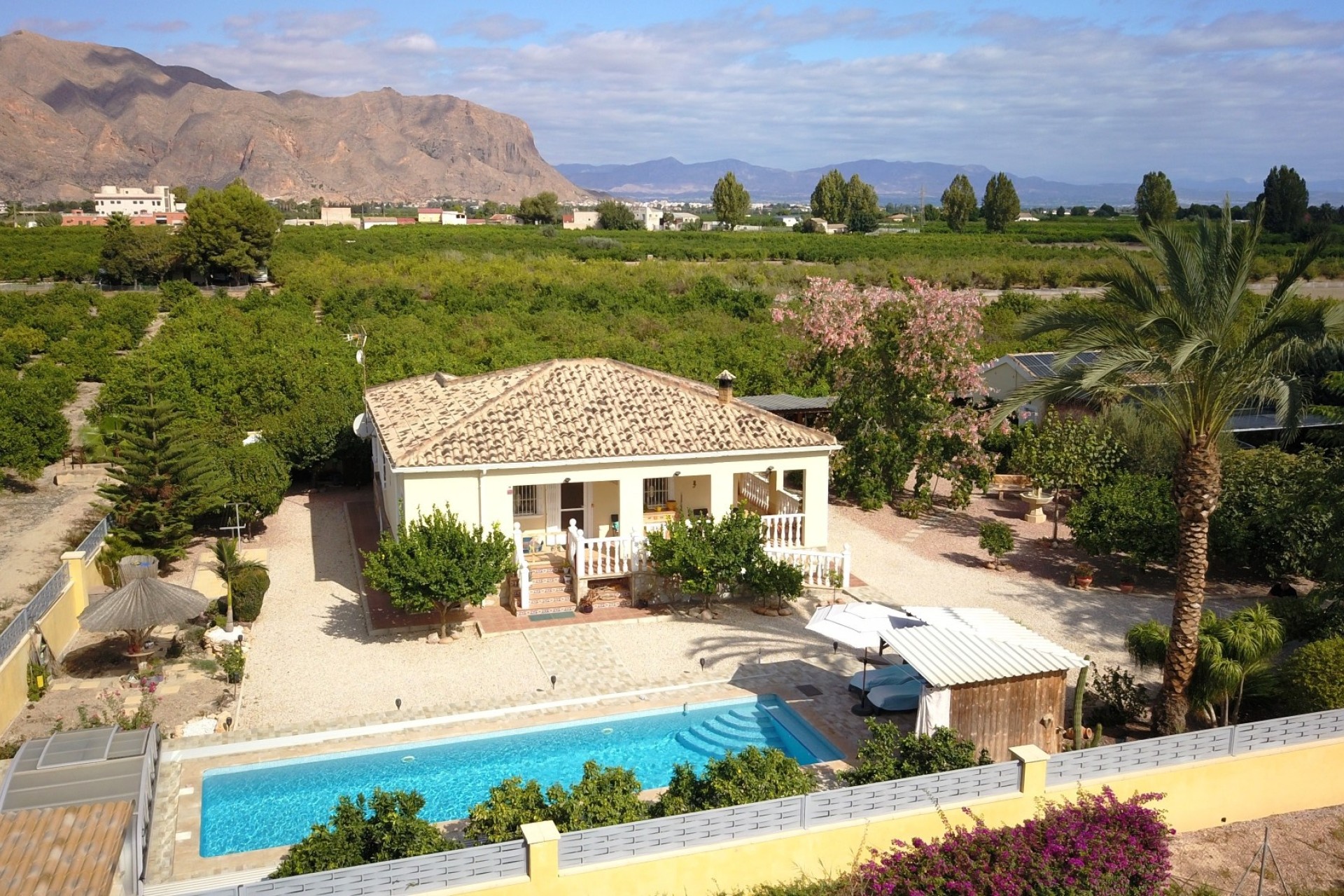 Wiederverkauf - Finca / Landhaus -
Orihuela - La Campaneta