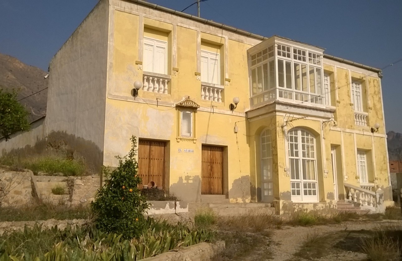 Wiederverkauf - Finca / Landhaus -
Orihuela