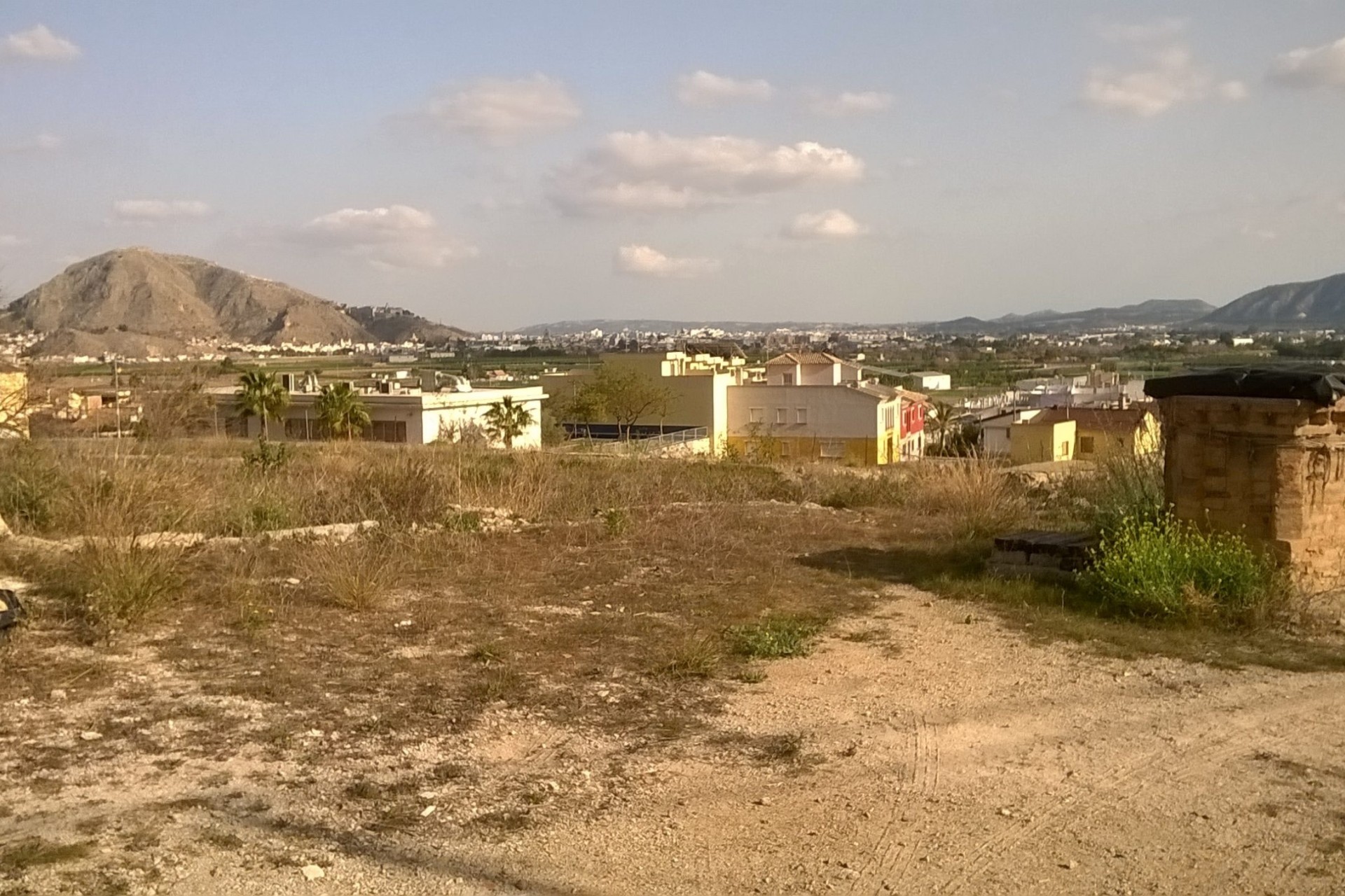 Wiederverkauf - Finca / Landhaus -
Orihuela