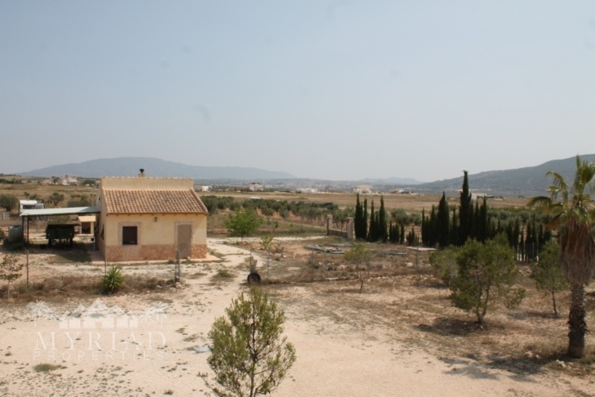 Wiederverkauf - Finca / Landhaus -
Pinoso - Pinoso Alicante