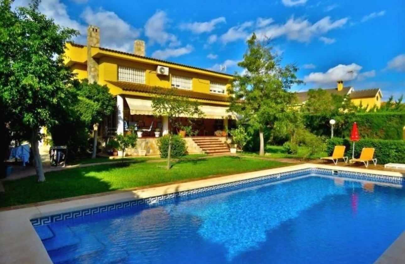 Wiederverkauf - Finca / Landhaus -
San Vicente del Raspeig - SAN VICENT DEL RASPEIG