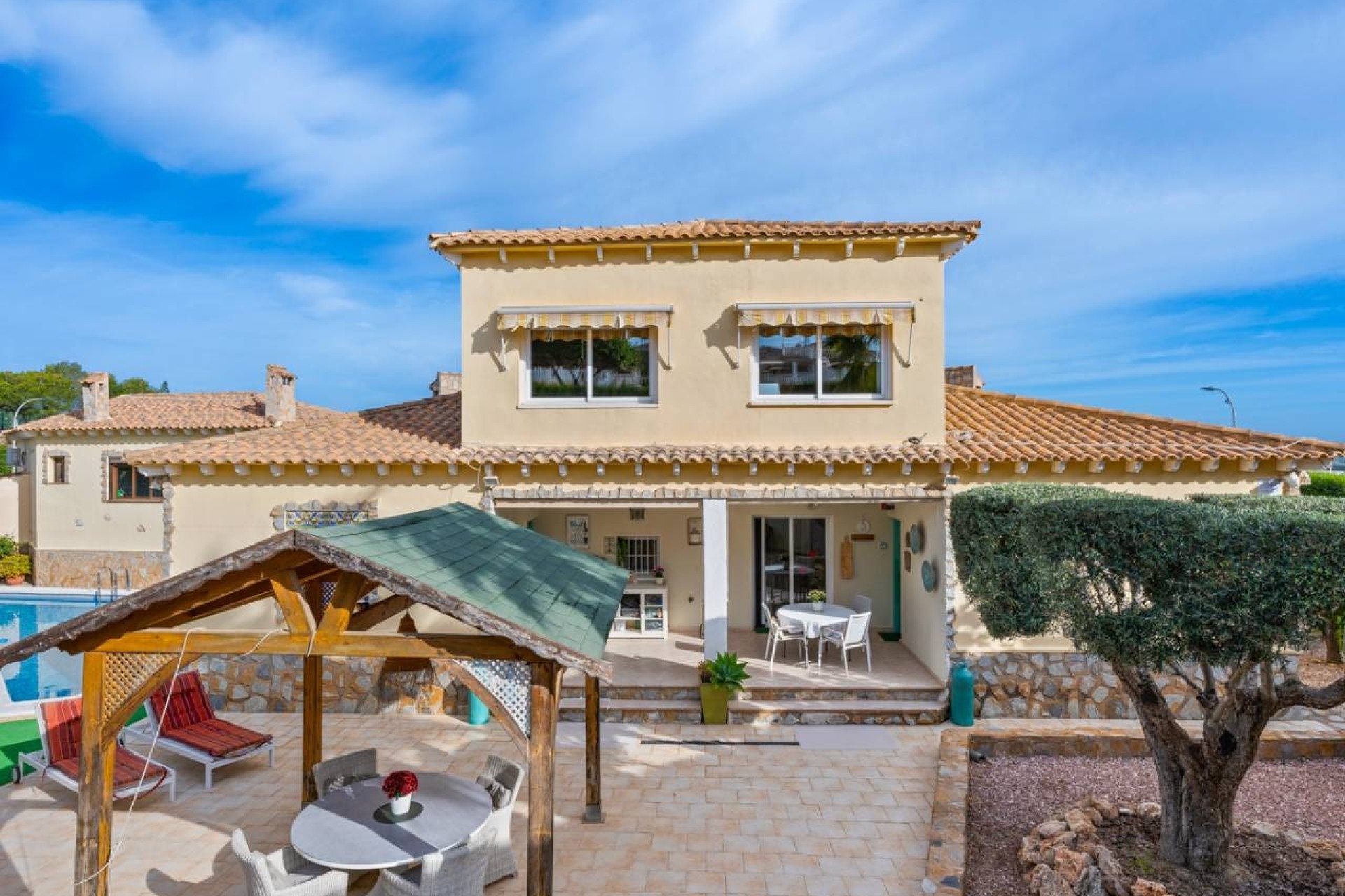 Wiederverkauf - Freistehende Villa -
Algorfa - Castillo de montemar