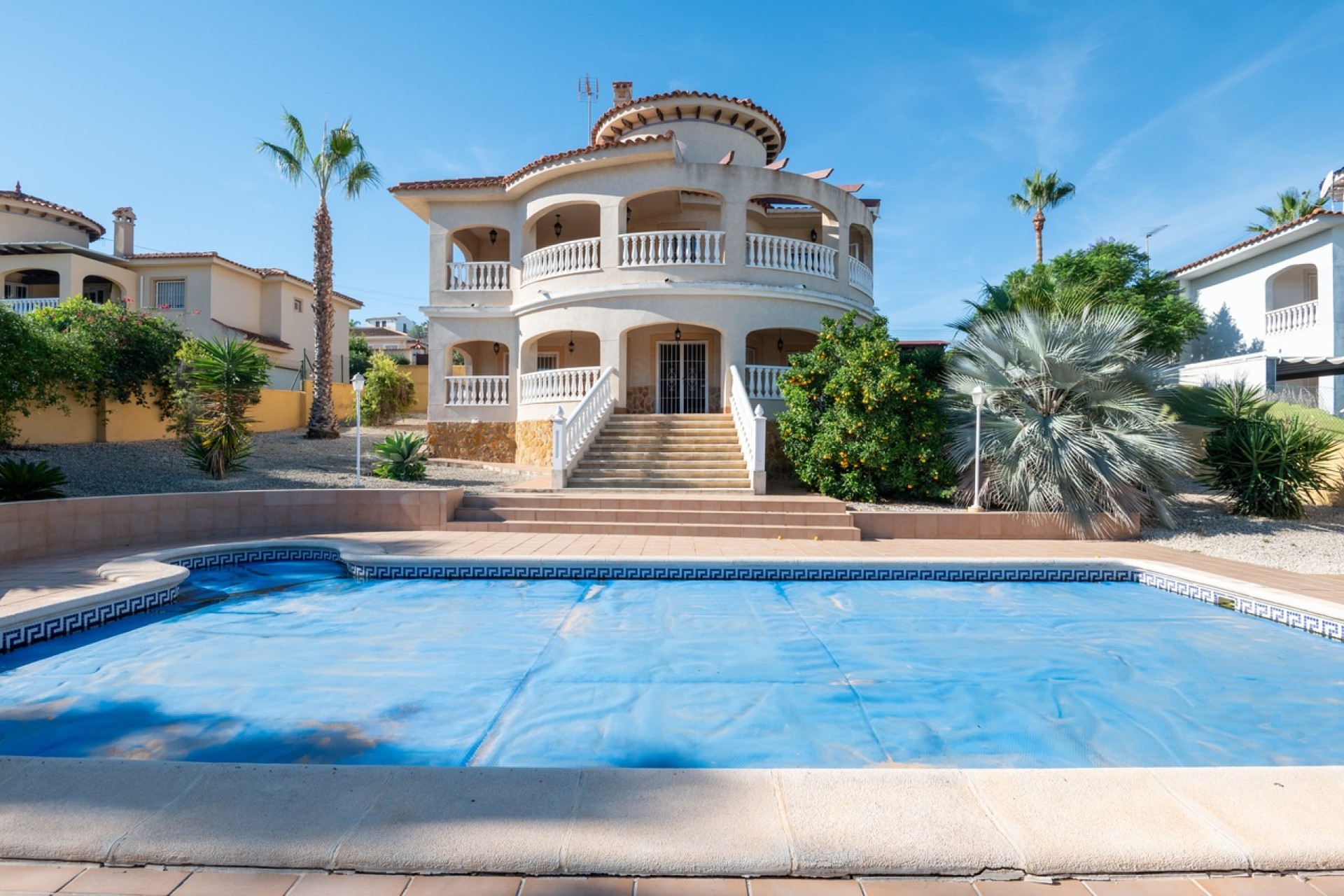 Wiederverkauf - Freistehende Villa -
Algorfa