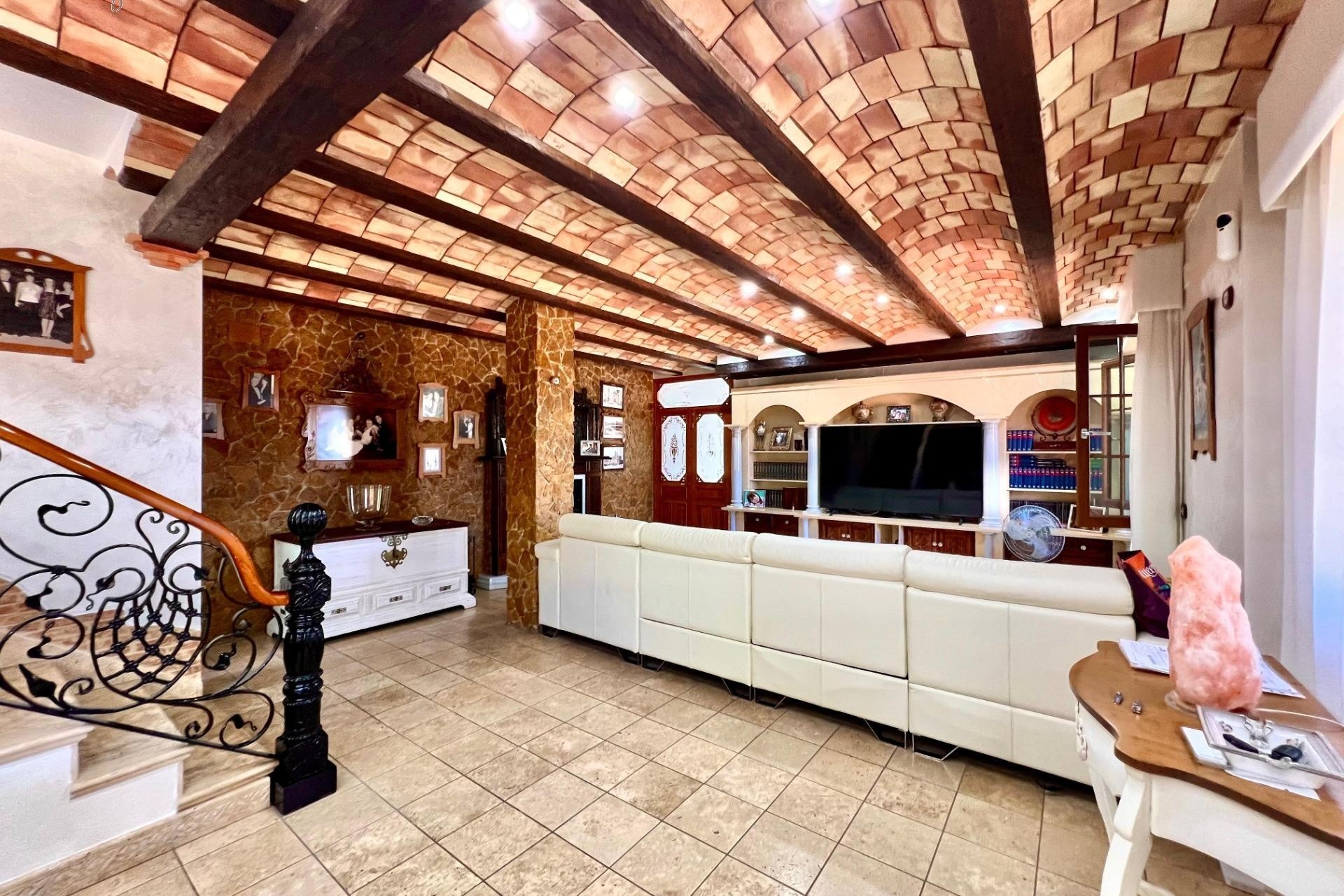 Wiederverkauf - Freistehende Villa -
Almoradí - Comunidad Valenciana