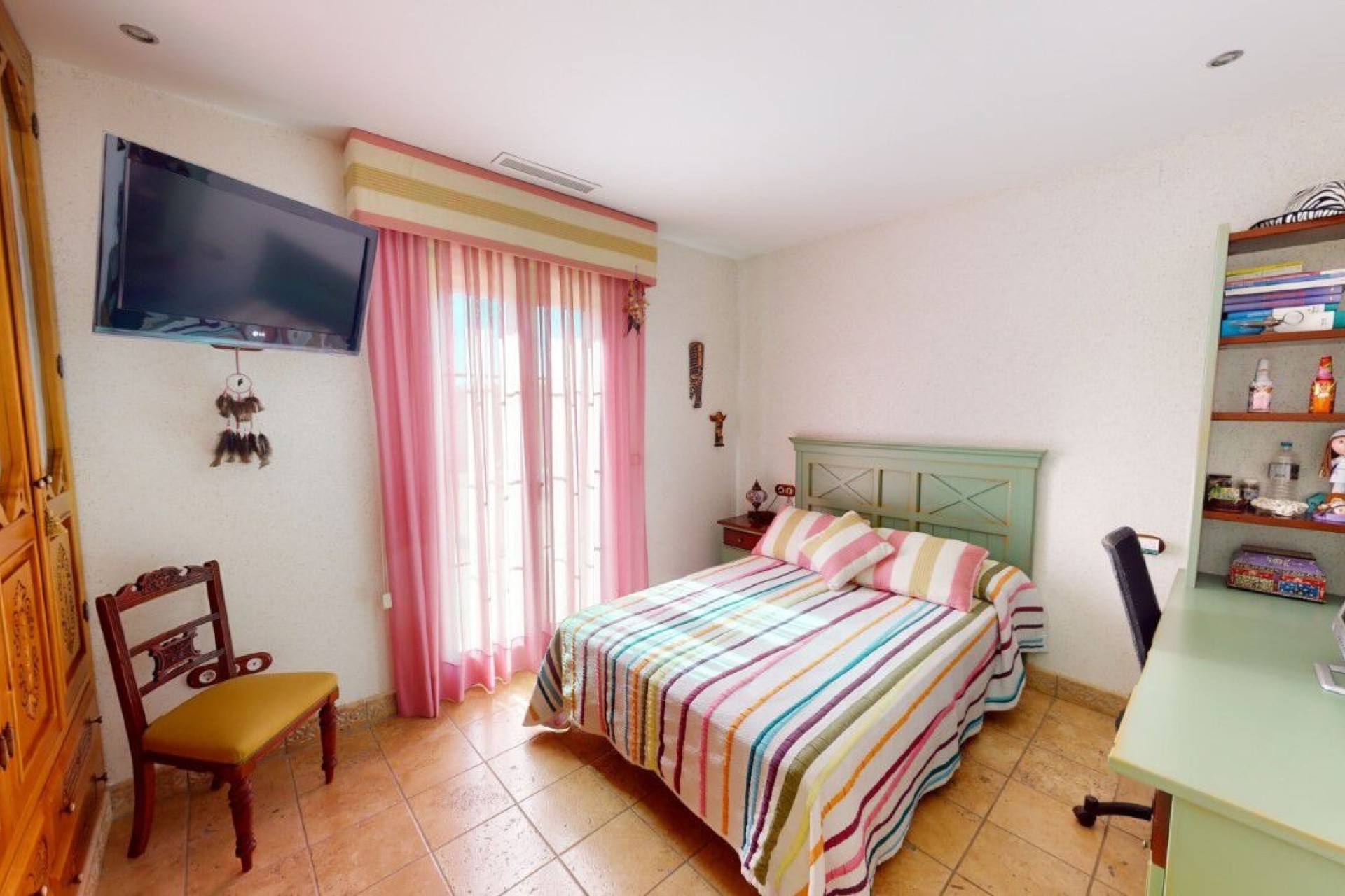 Wiederverkauf - Freistehende Villa -
Almoradí