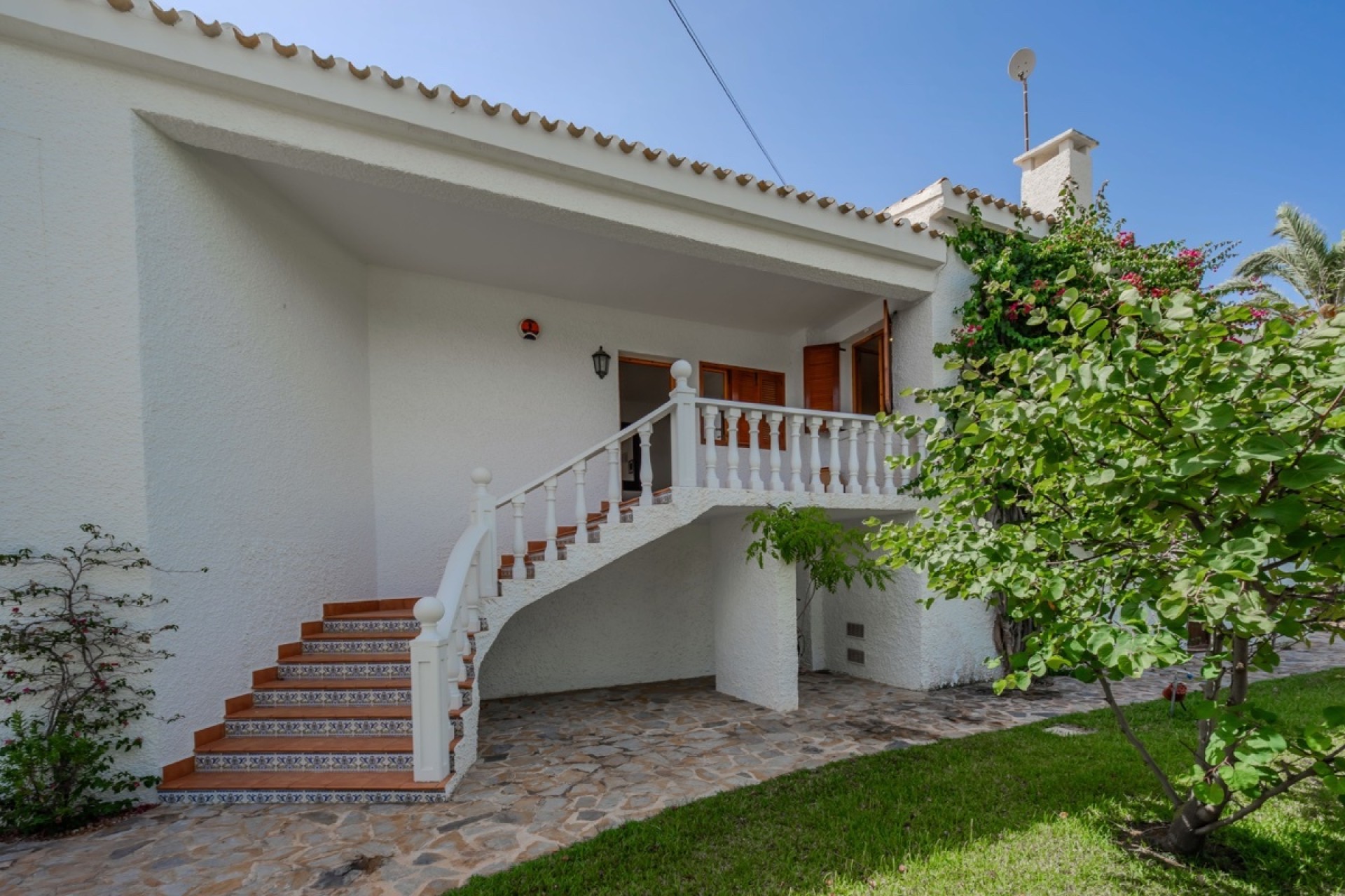 Wiederverkauf - Freistehende Villa -
Cabo Roig