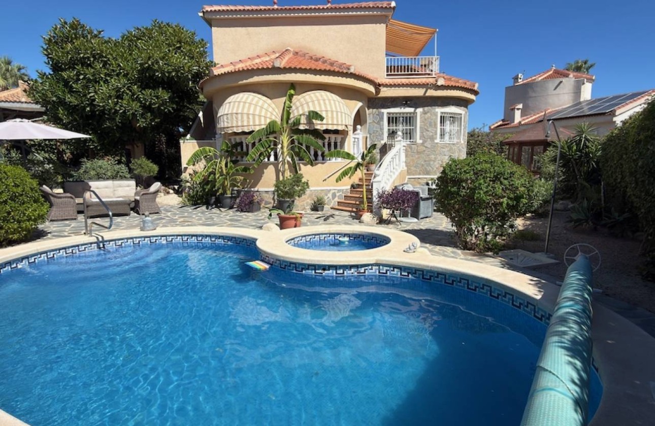 Wiederverkauf - Freistehende Villa -
Ciudad Quesada - Rojales - Lo Pepin