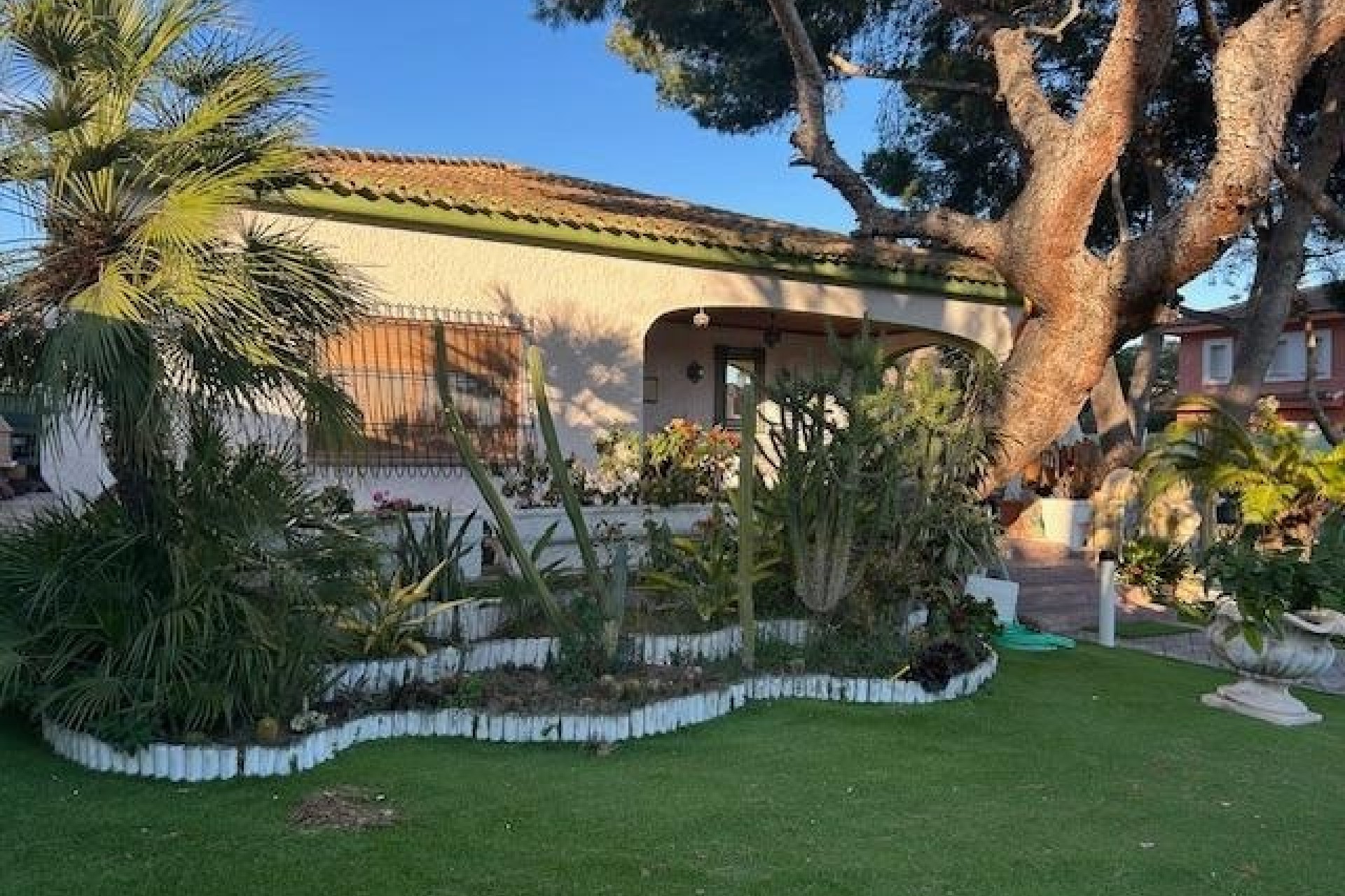 Wiederverkauf - Freistehende Villa -
Dehesa de Campoamor - Campoamor