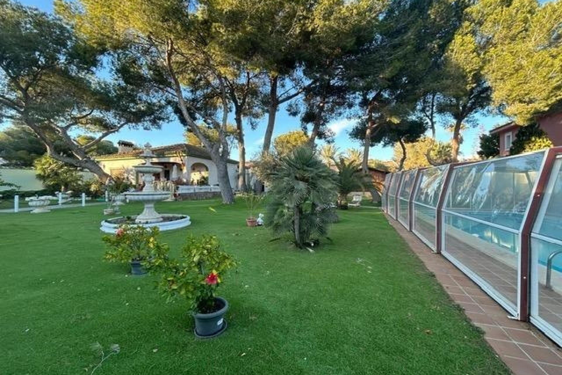 Wiederverkauf - Freistehende Villa -
Dehesa de Campoamor - Campoamor