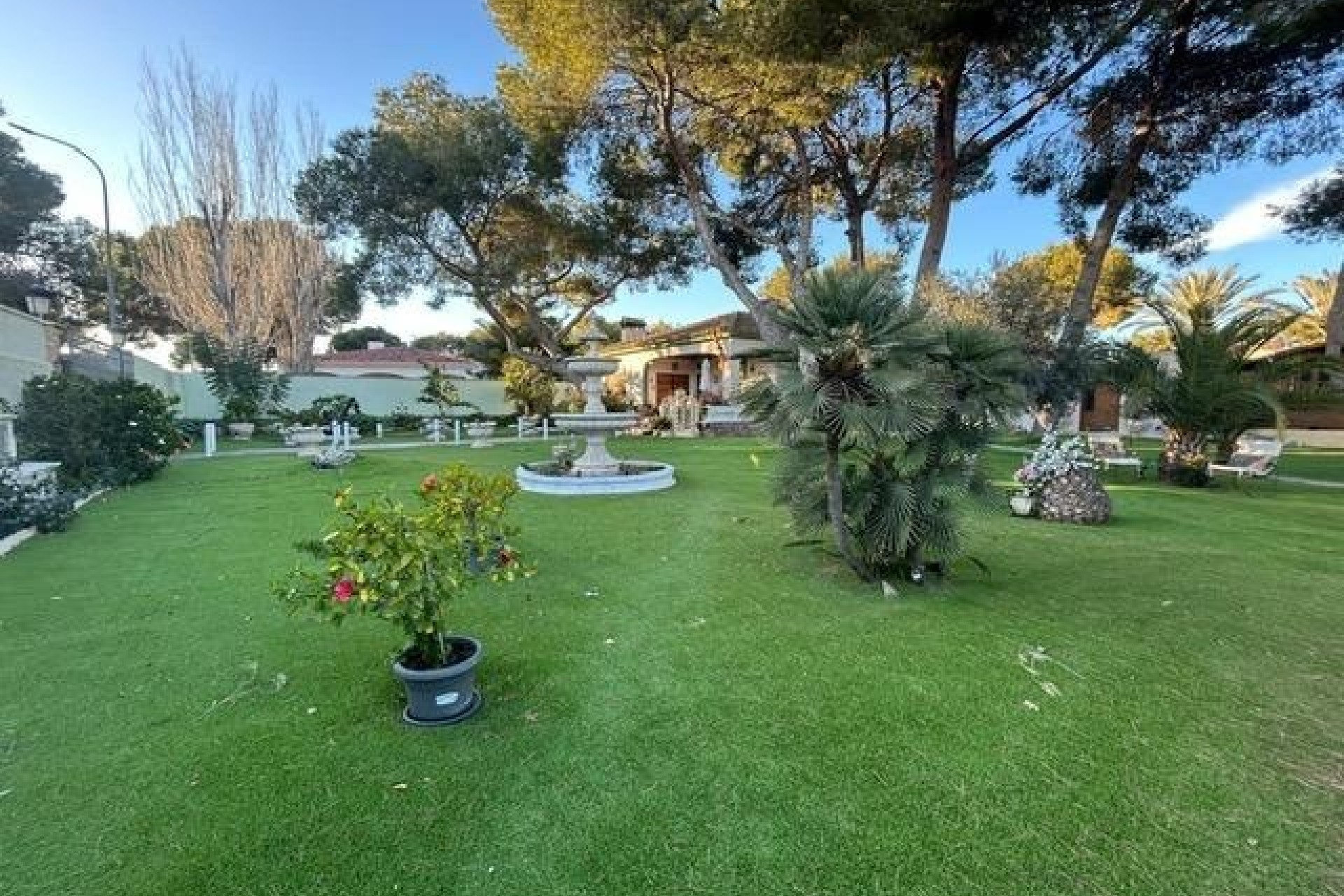 Wiederverkauf - Freistehende Villa -
Dehesa de Campoamor - Campoamor