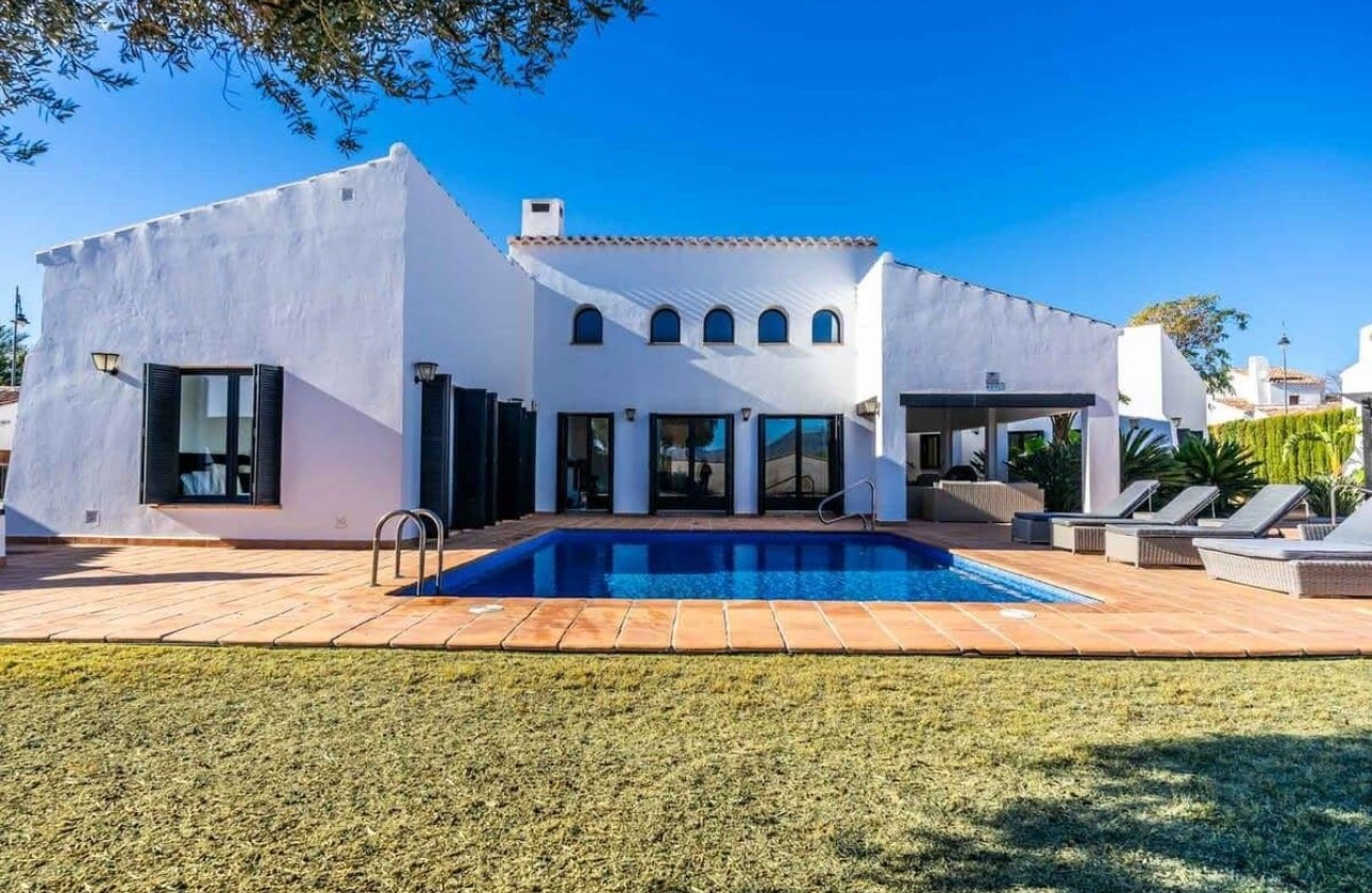 Wiederverkauf - Freistehende Villa -
El Valle Golf Resort