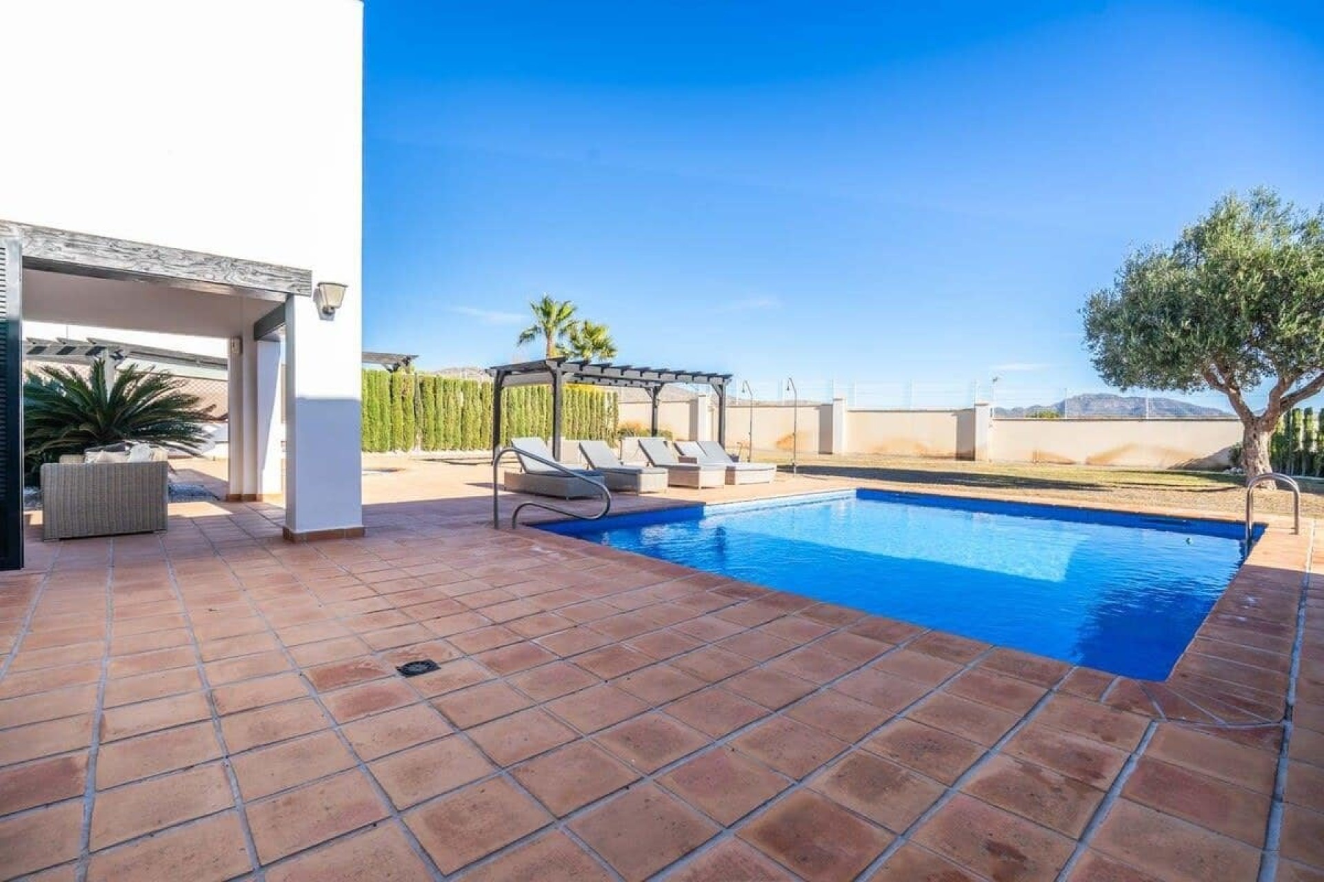 Wiederverkauf - Freistehende Villa -
El Valle Golf Resort