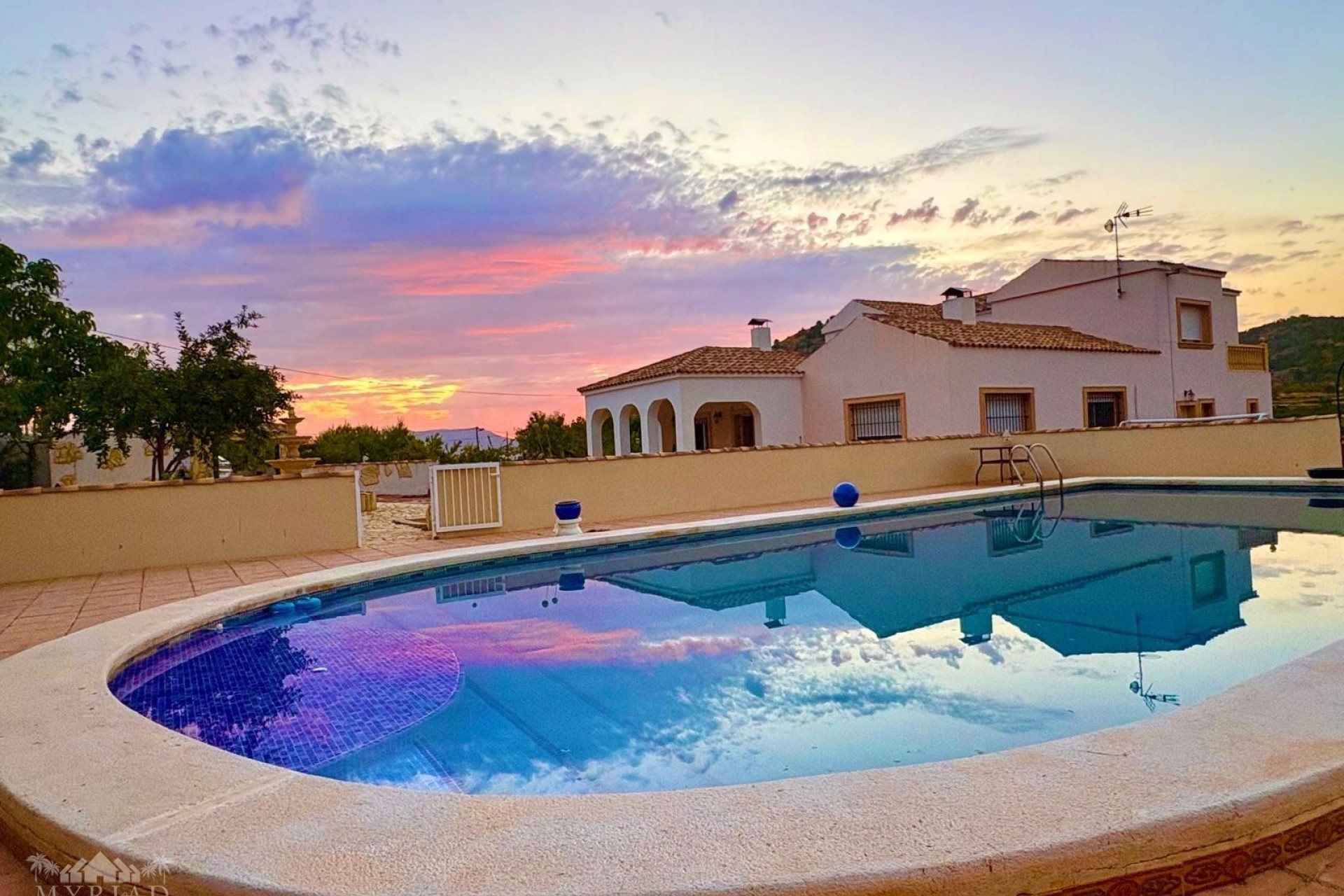 Wiederverkauf - Freistehende Villa -
Encebras - Encebras Alicante