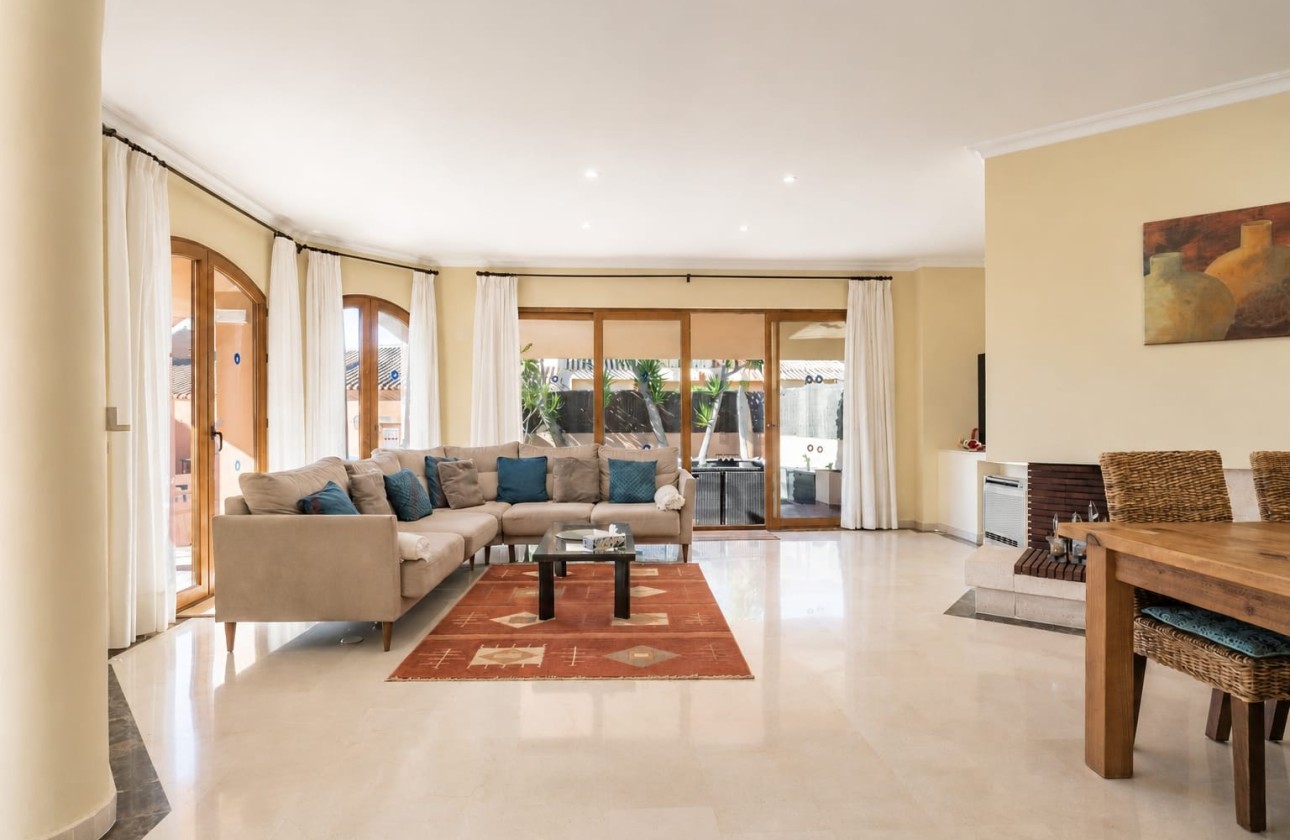 Wiederverkauf - Freistehende Villa -
La Manga del Mar Menor - La Manga