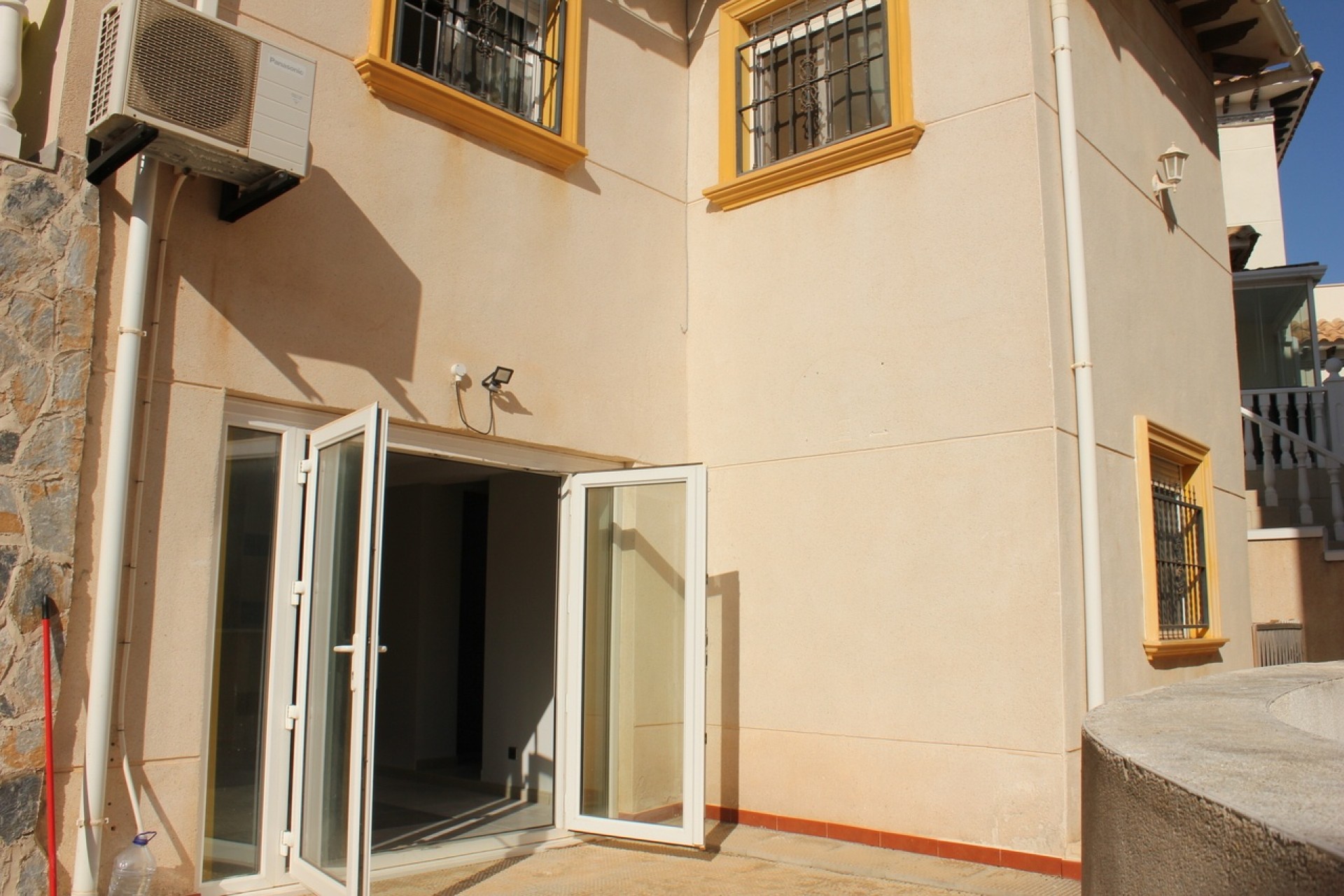 Wiederverkauf - Freistehende Villa -
La Zenia