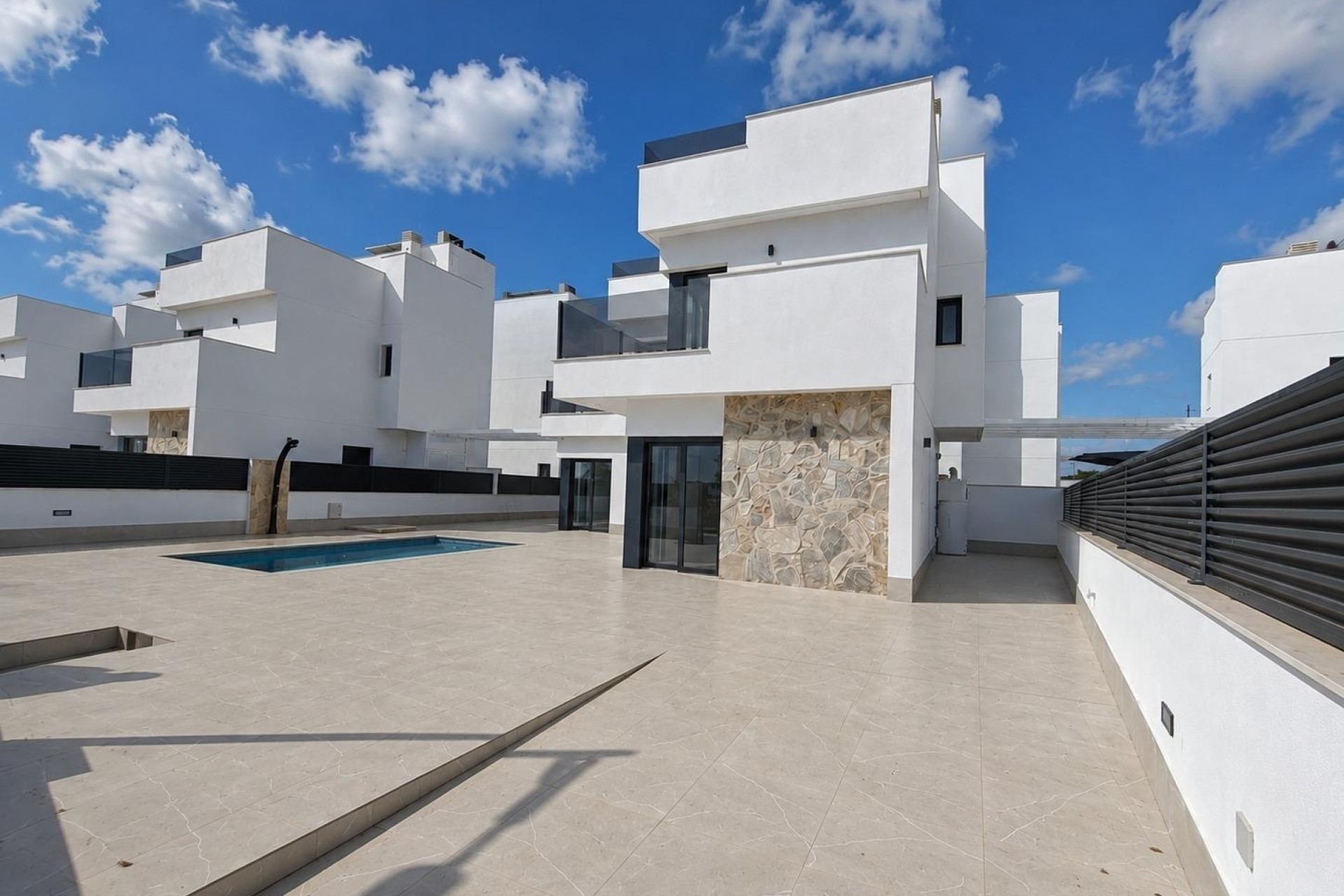 Wiederverkauf - Freistehende Villa -
Los Alcázares - Santa Rosalia Lake and Life Resort