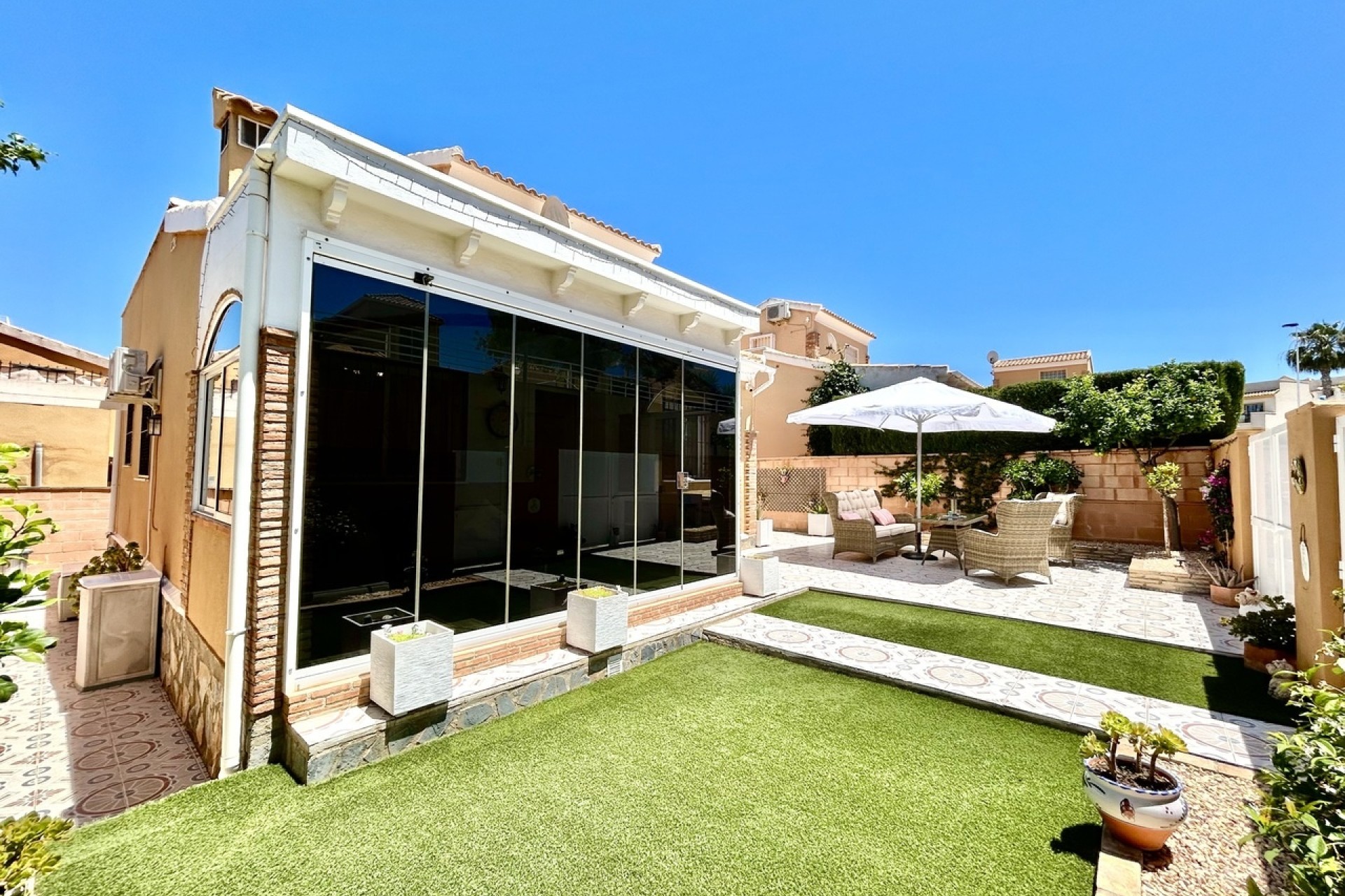 Wiederverkauf - Freistehende Villa -
Los Balcones - Los Altos del Edén - Costa Blanca
