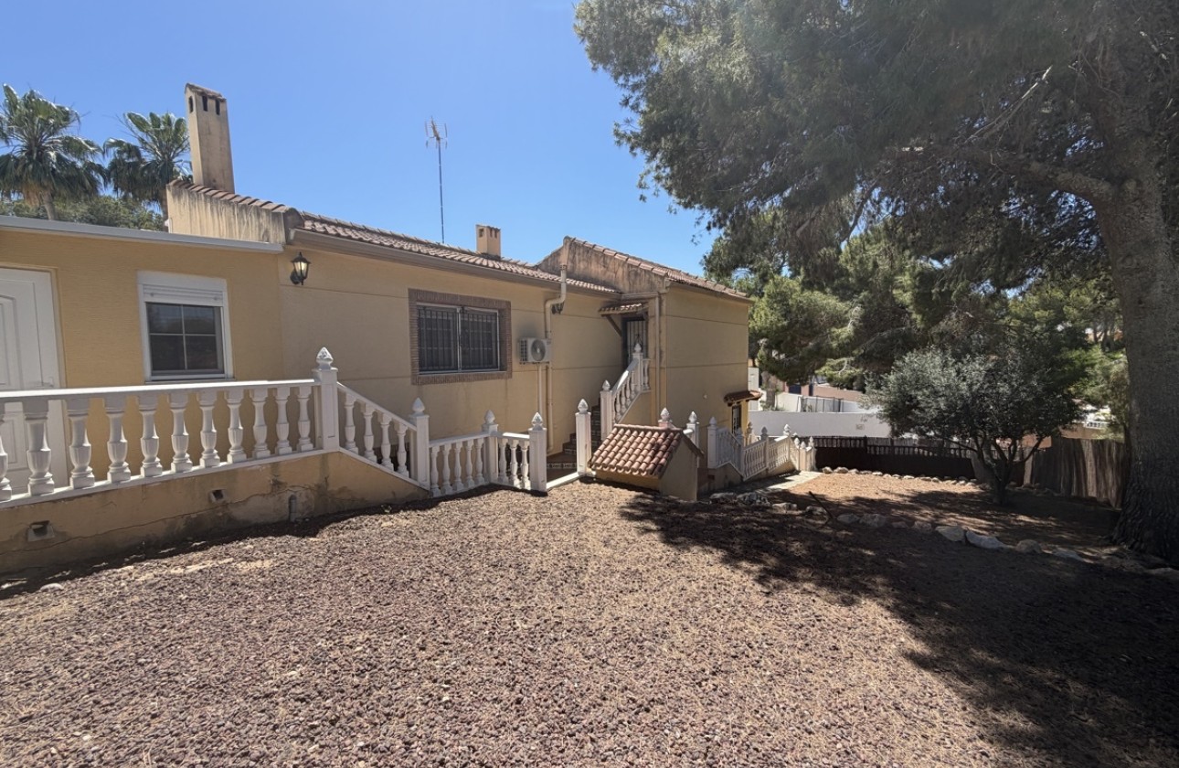 Wiederverkauf - Freistehende Villa -
Los Balcones - Los Altos del Edén - Los Balcones