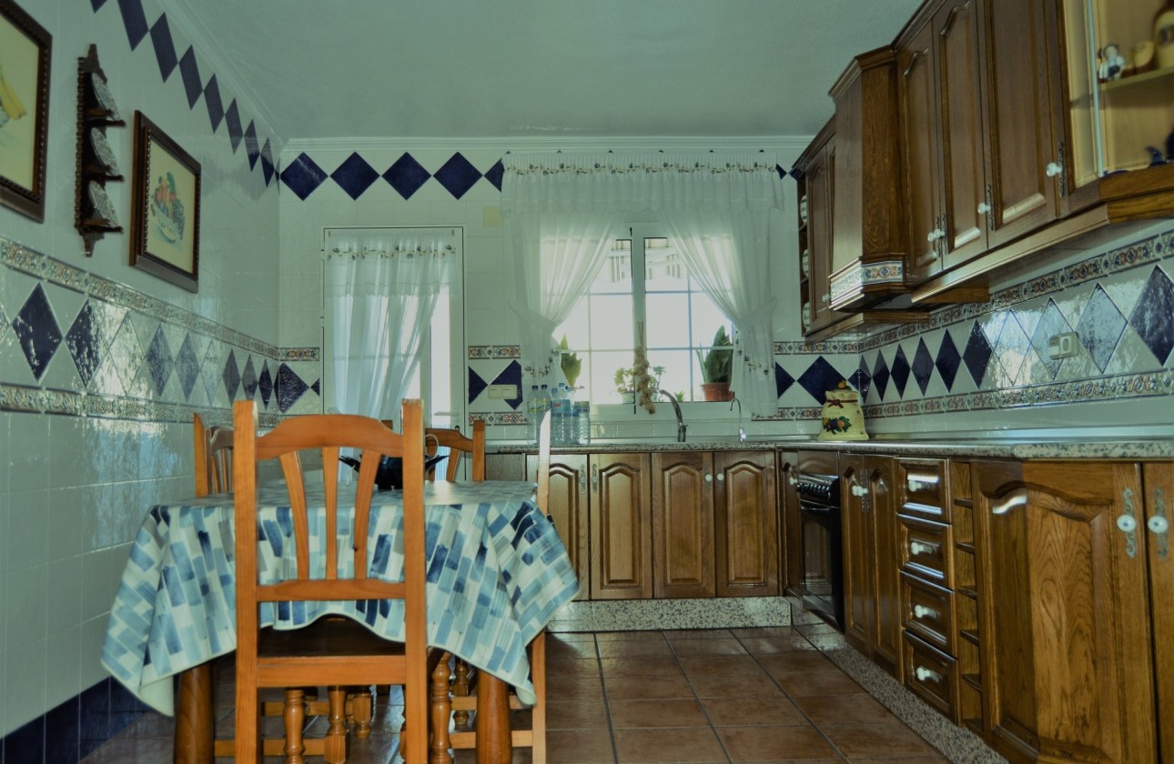 Wiederverkauf - Freistehende Villa -
Los Montesinos