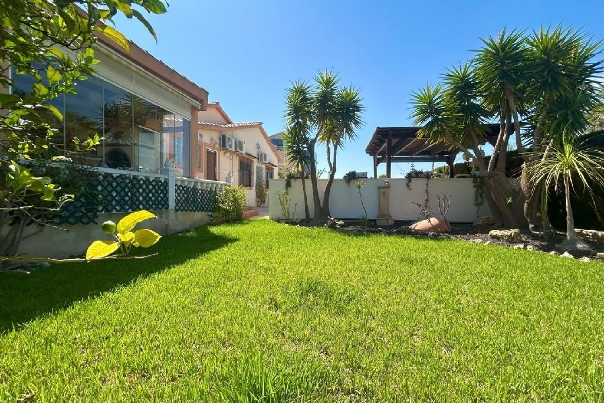 Wiederverkauf - Freistehende Villa -
Orihuela Costa - Aguamarina