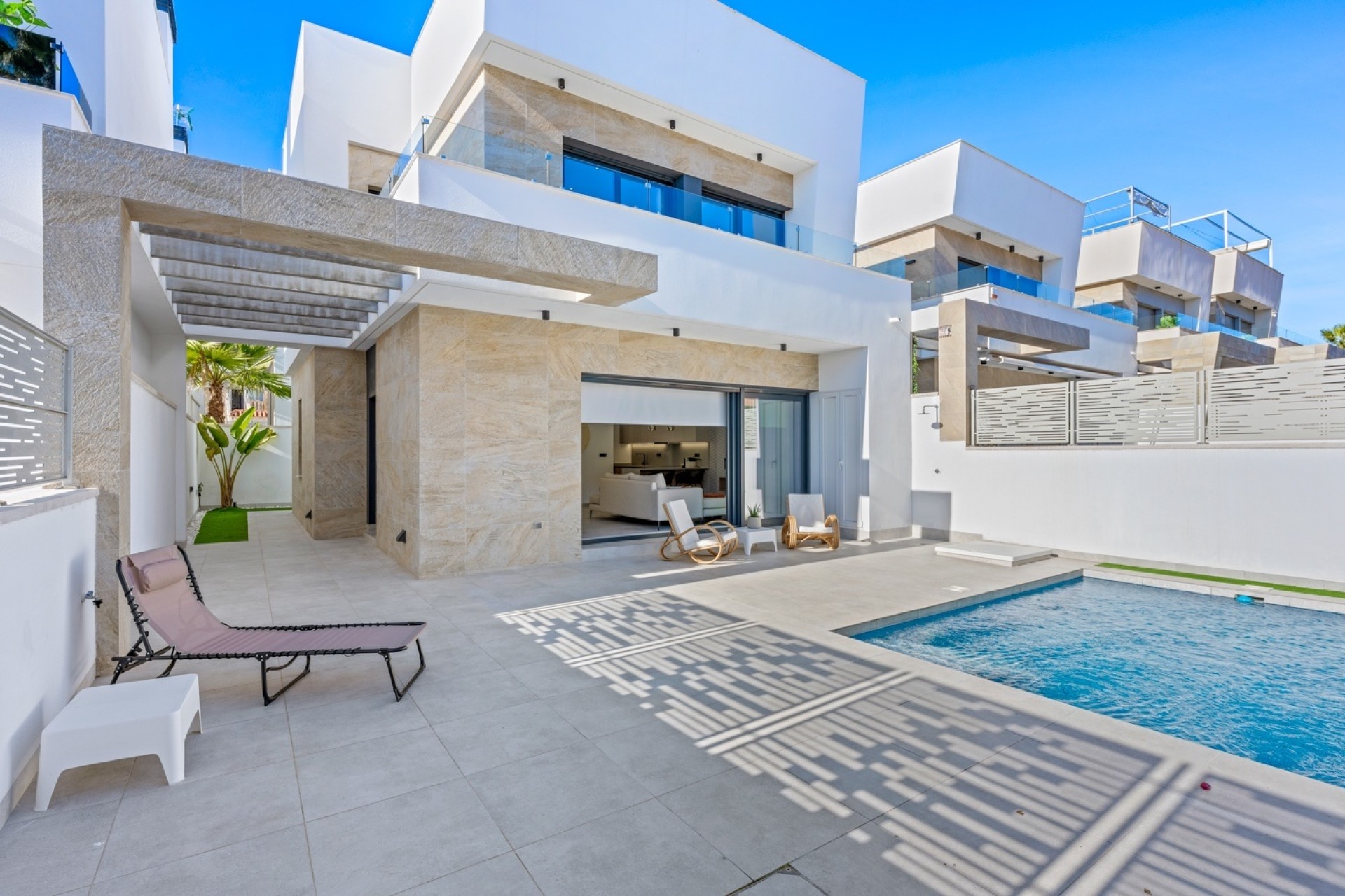 Wiederverkauf - Freistehende Villa -
Orihuela Costa - Blue Lagoon*