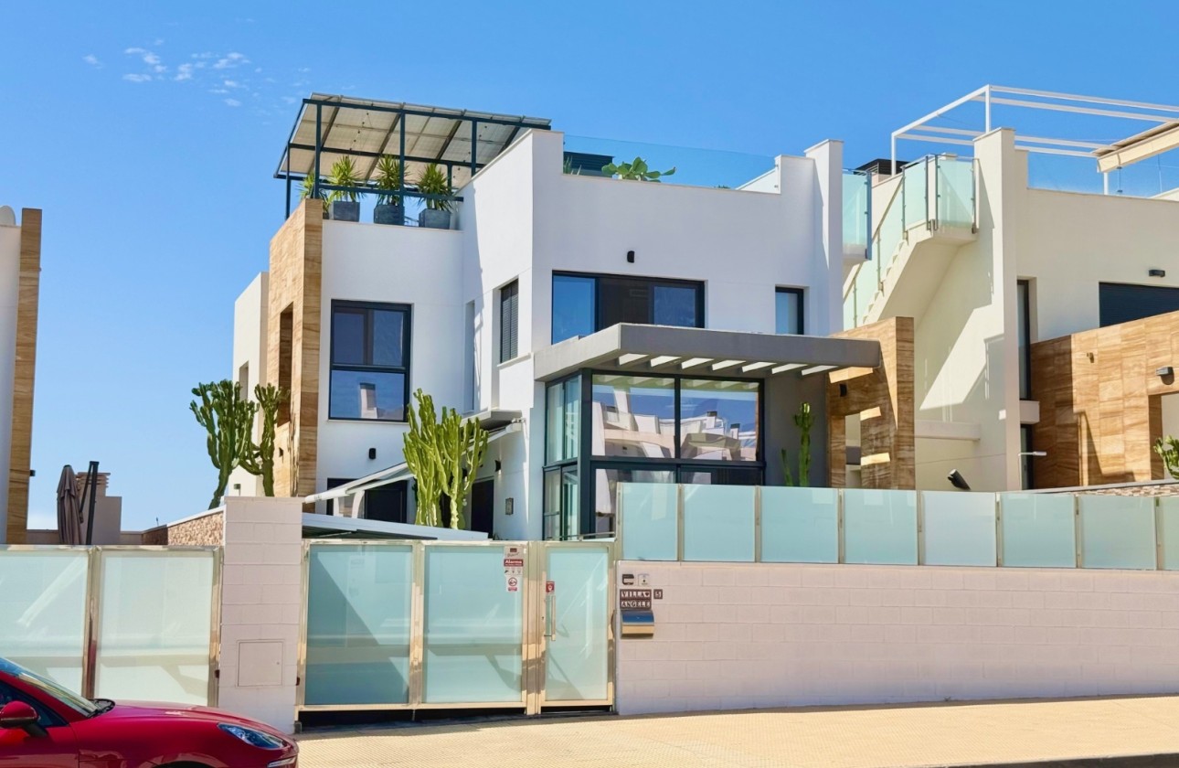 Wiederverkauf - Freistehende Villa -
Orihuela Costa - Cabo Roig