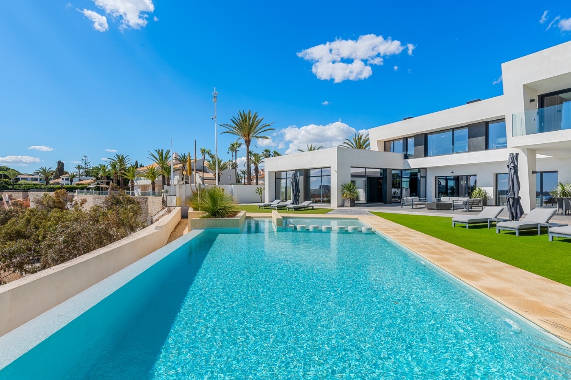 Wiederverkauf - Freistehende Villa -
Orihuela Costa - Cabo Roig